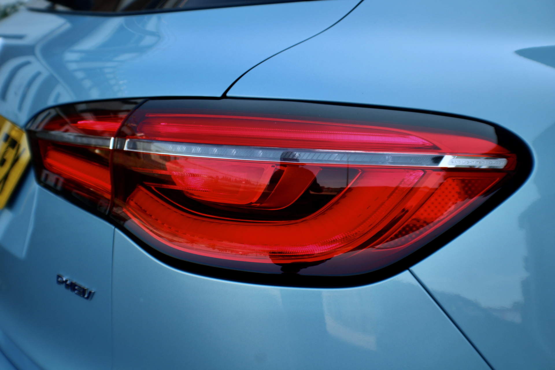 MG Unveils HS Plug-In Hybrid SUV, Priced From £29,995