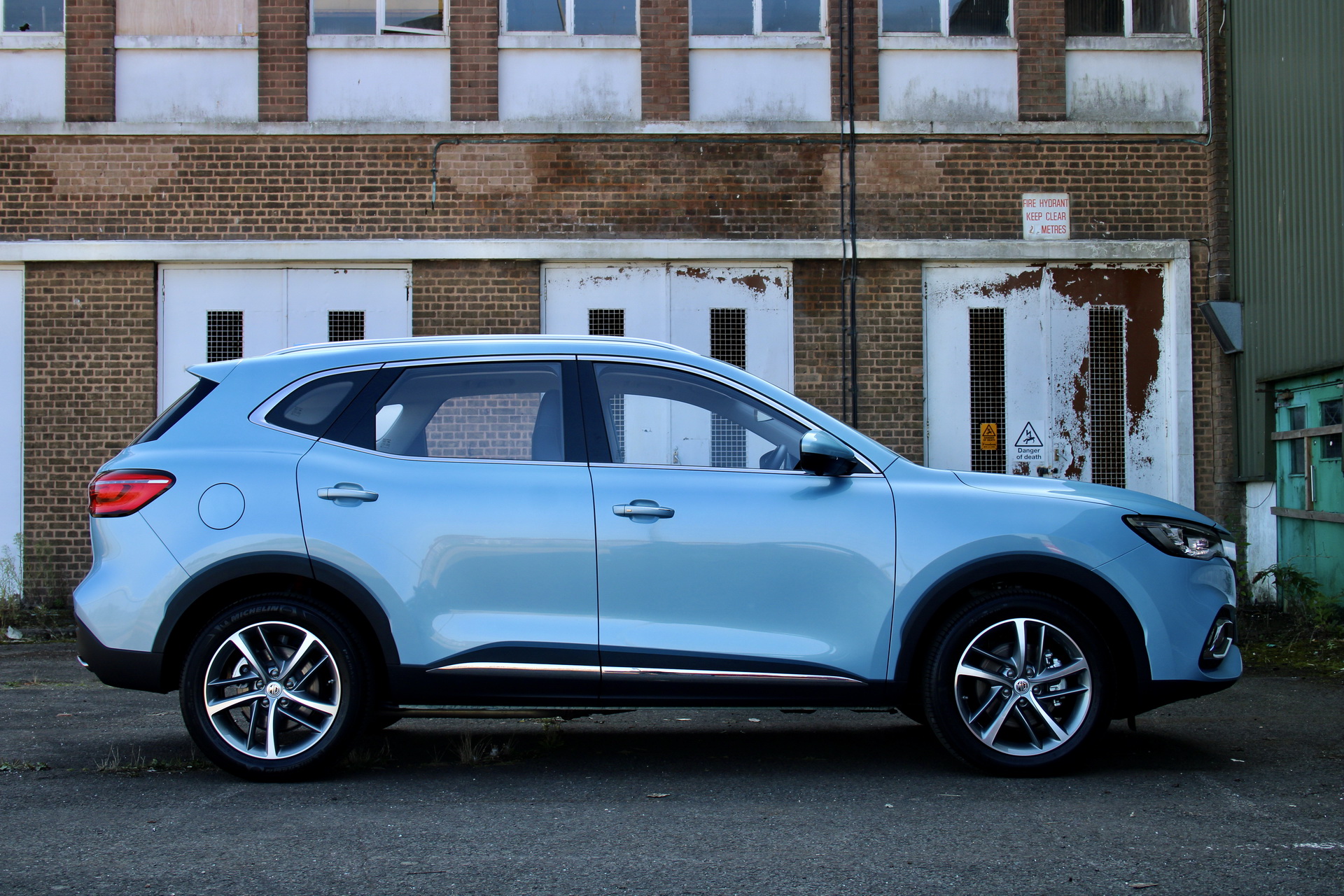 MG Unveils HS Plug-In Hybrid SUV, Priced From £29,995