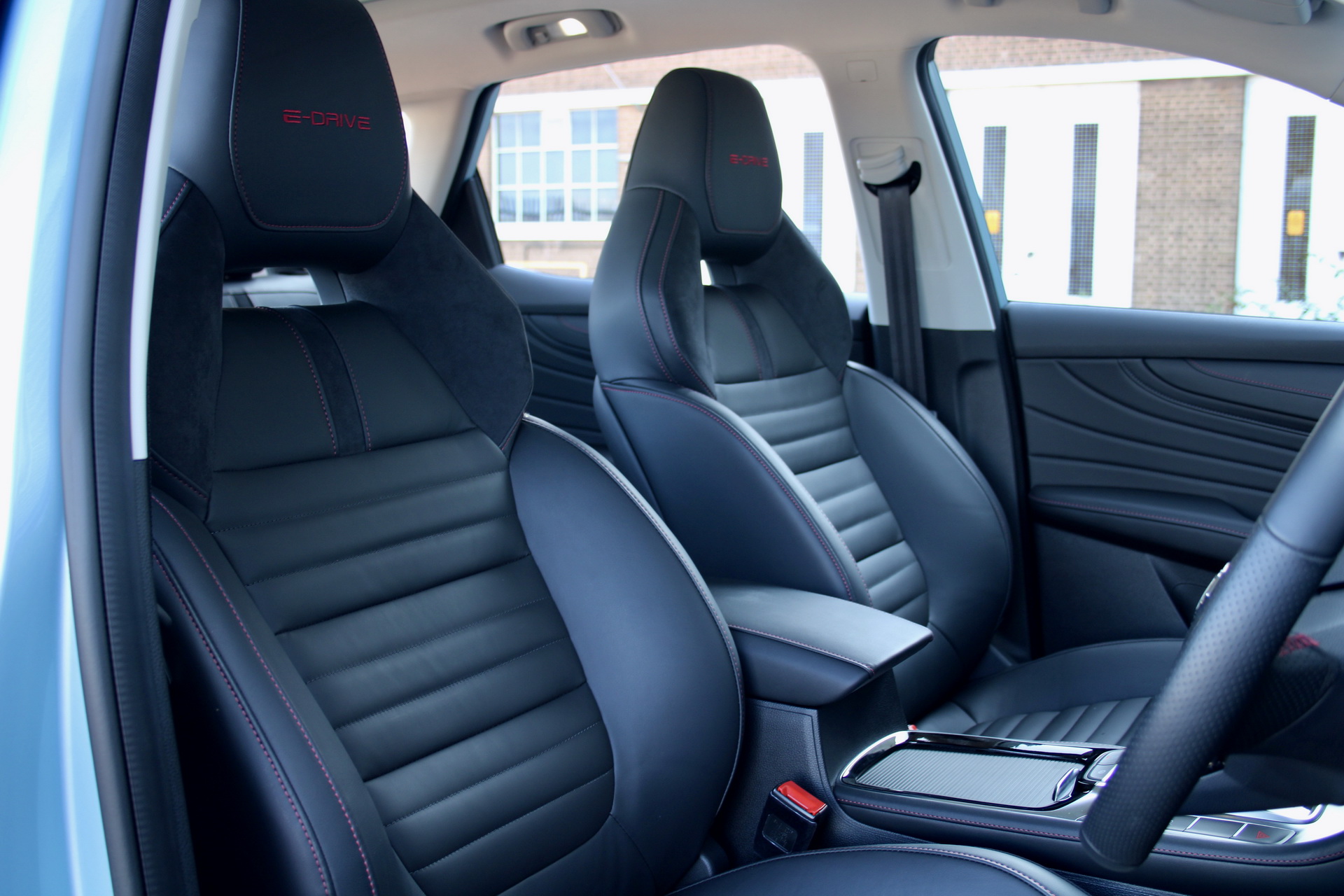 MG Unveils HS Plug-In Hybrid SUV, Priced From £29,995