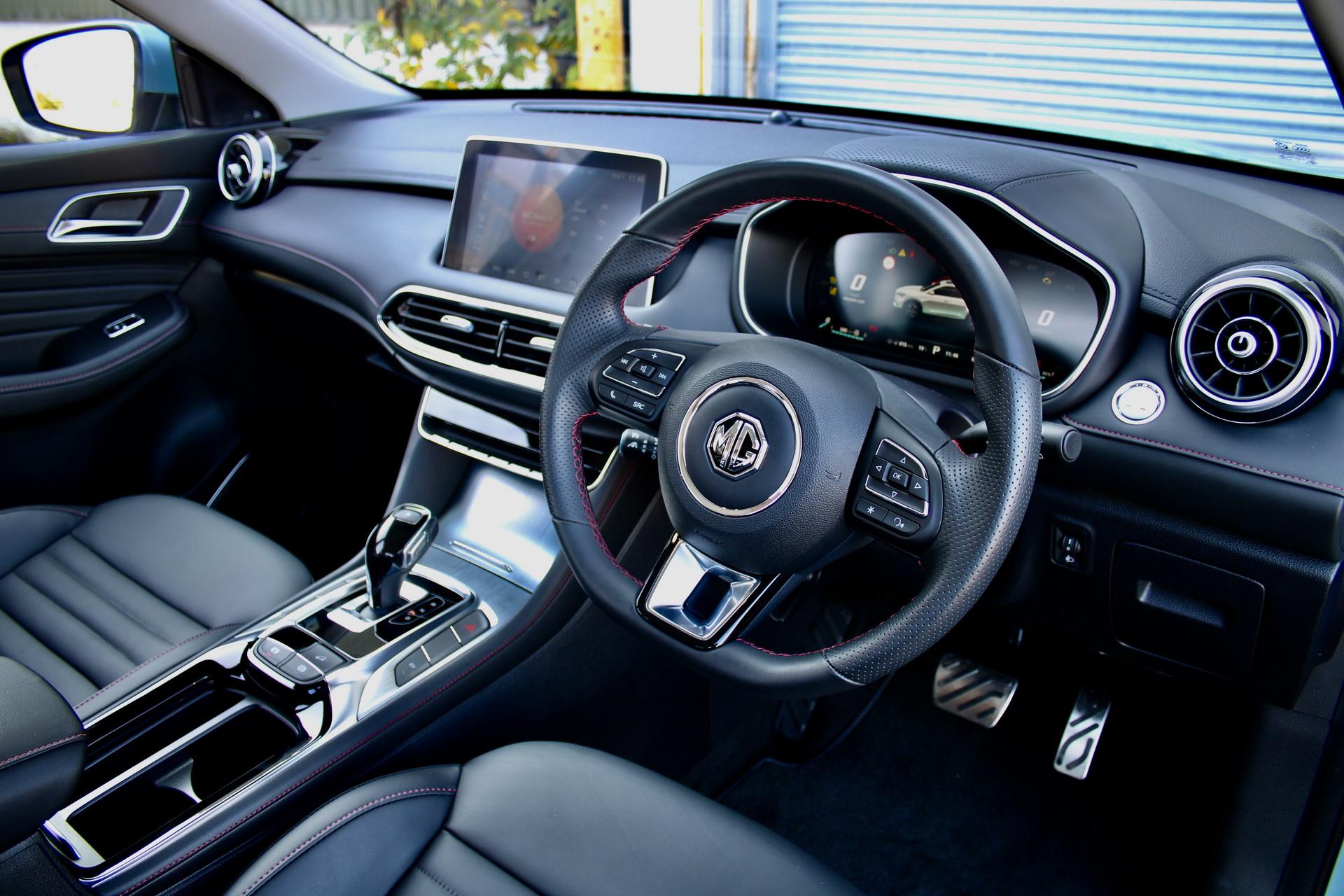 MG Unveils HS Plug-In Hybrid SUV, Priced From £29,995