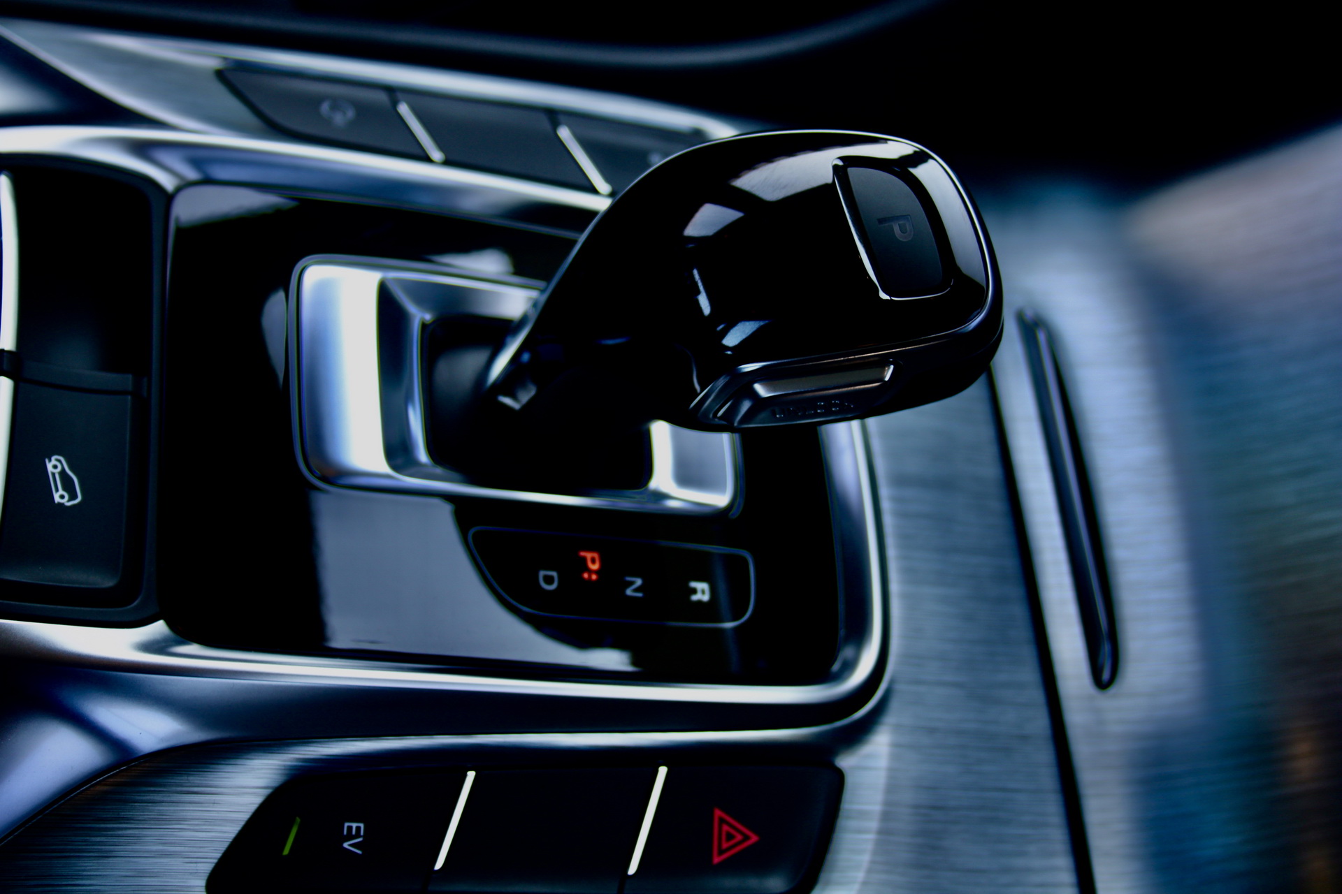 MG Unveils HS Plug-In Hybrid SUV, Priced From £29,995