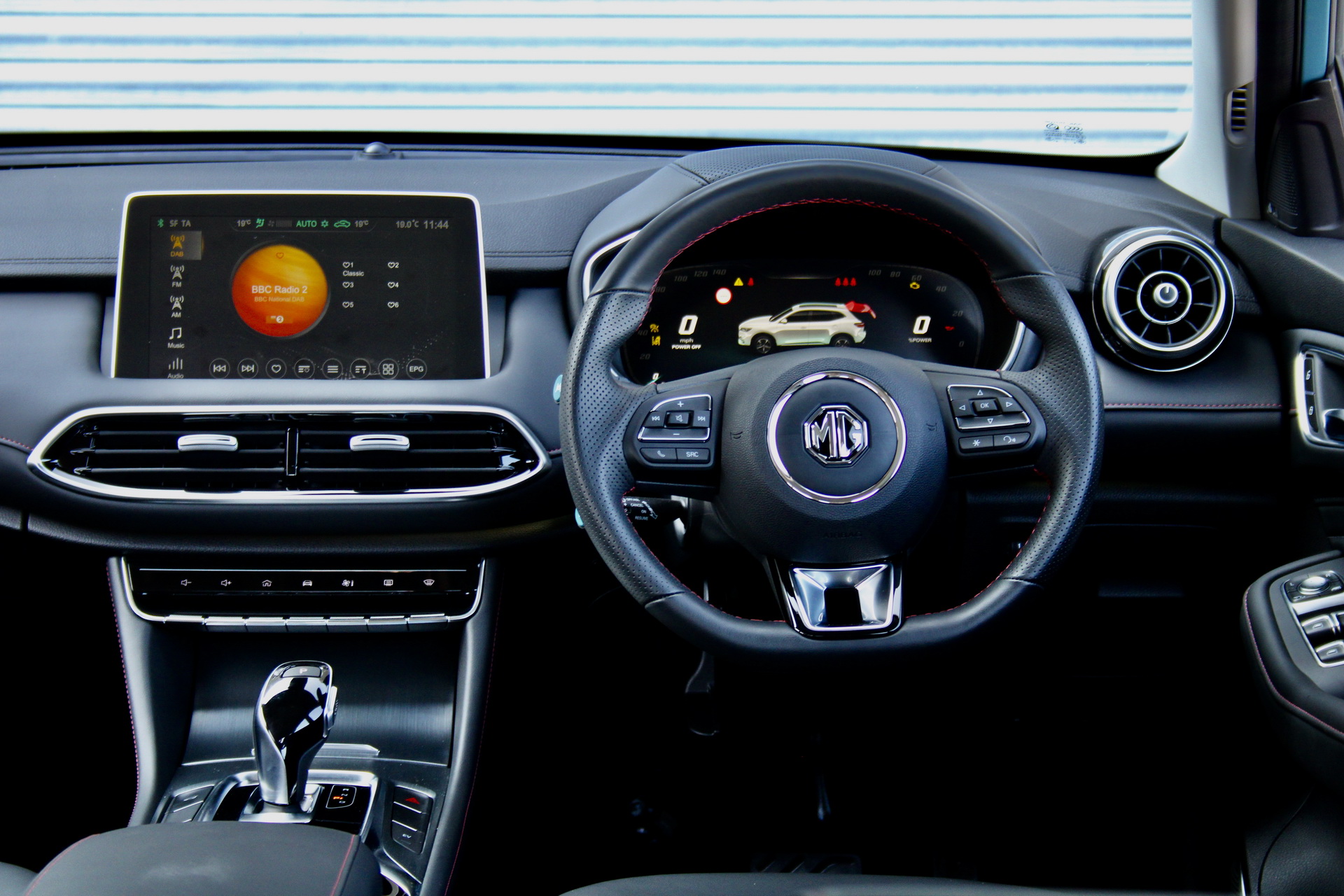 MG Unveils HS Plug-In Hybrid SUV, Priced From £29,995