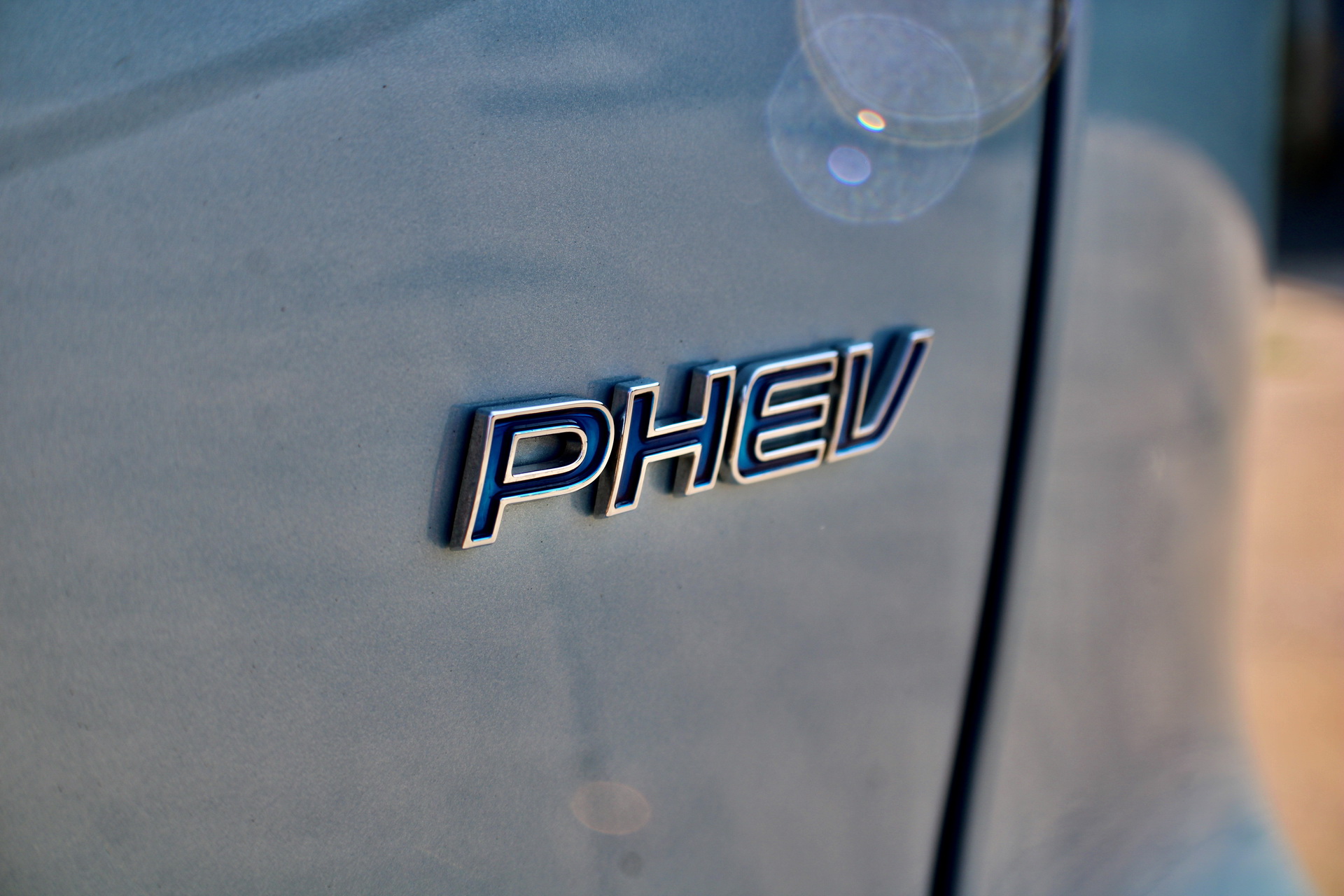 MG Unveils HS Plug-In Hybrid SUV, Priced From £29,995