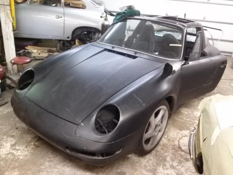 Purists, Looks Away: Electric Porsche 911 Combines 1975 Targa Frame With 993 Carrera Body