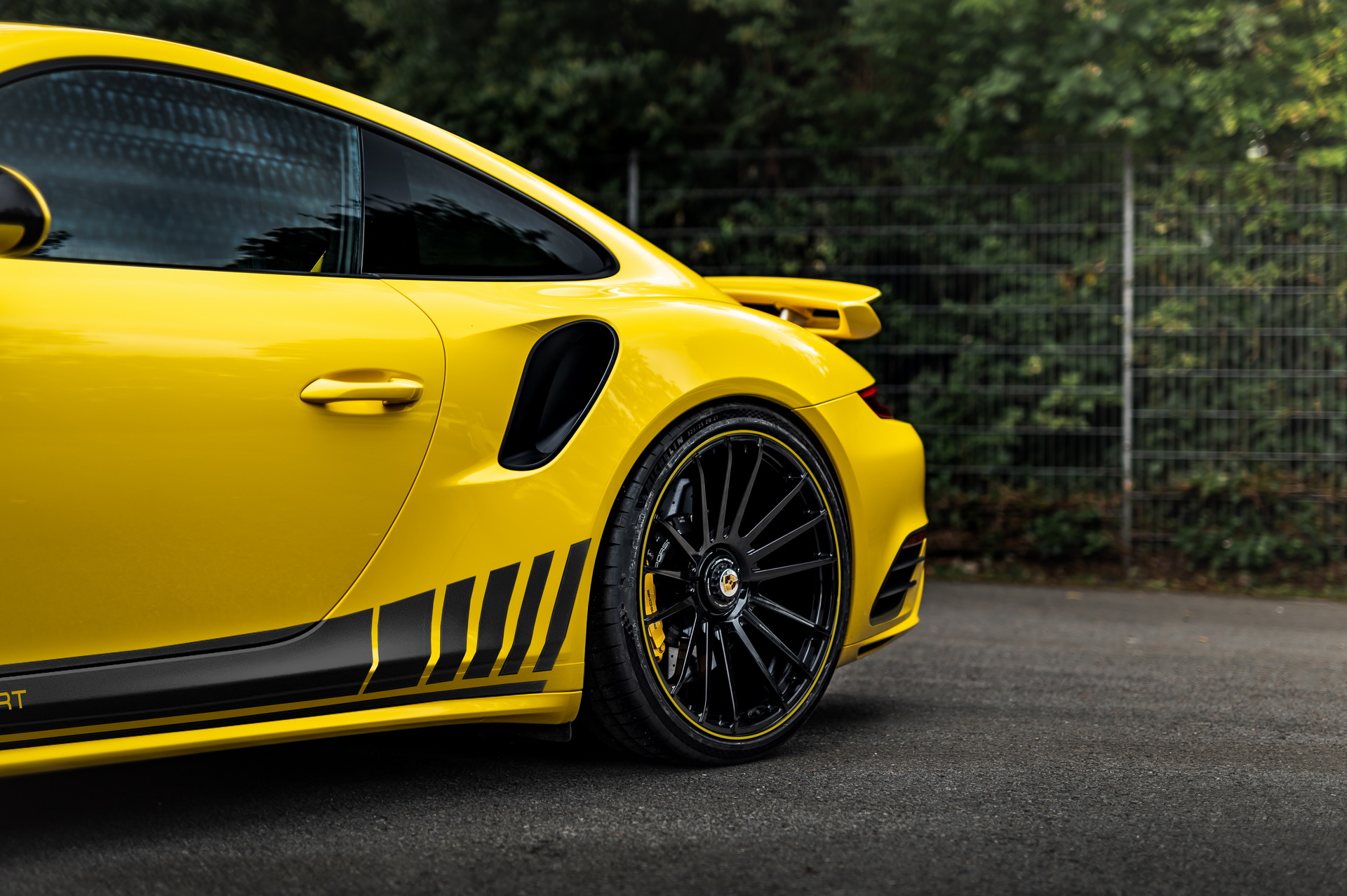 838 HP Porsche 991.2 Turbo S Has The Grunt To Take On The Best Supercars Out There