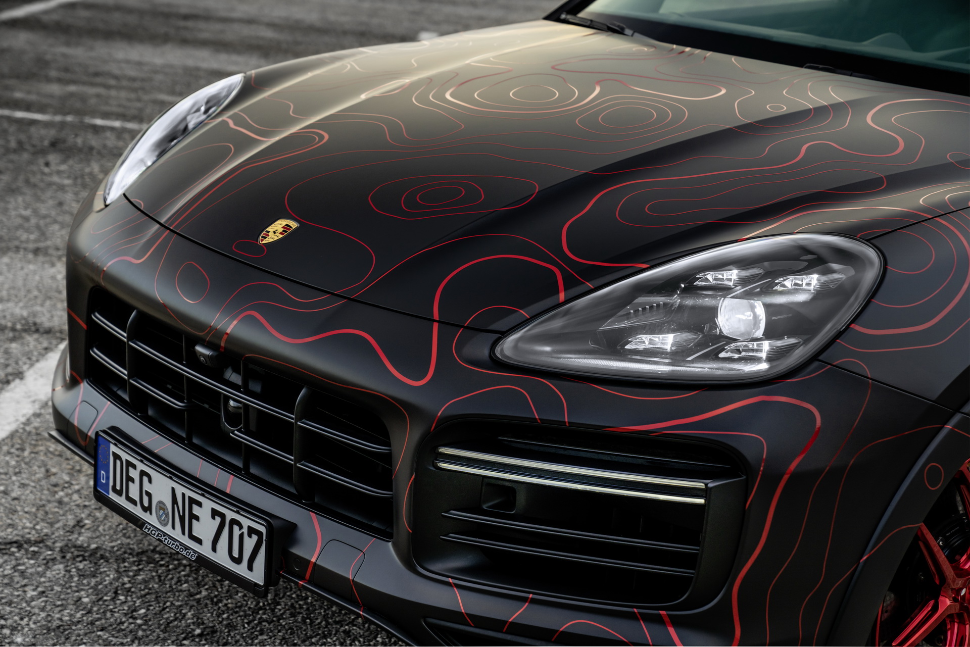 Nebulus Goes All Flashy On The Porsche Cayenne, Gives It 948 HP