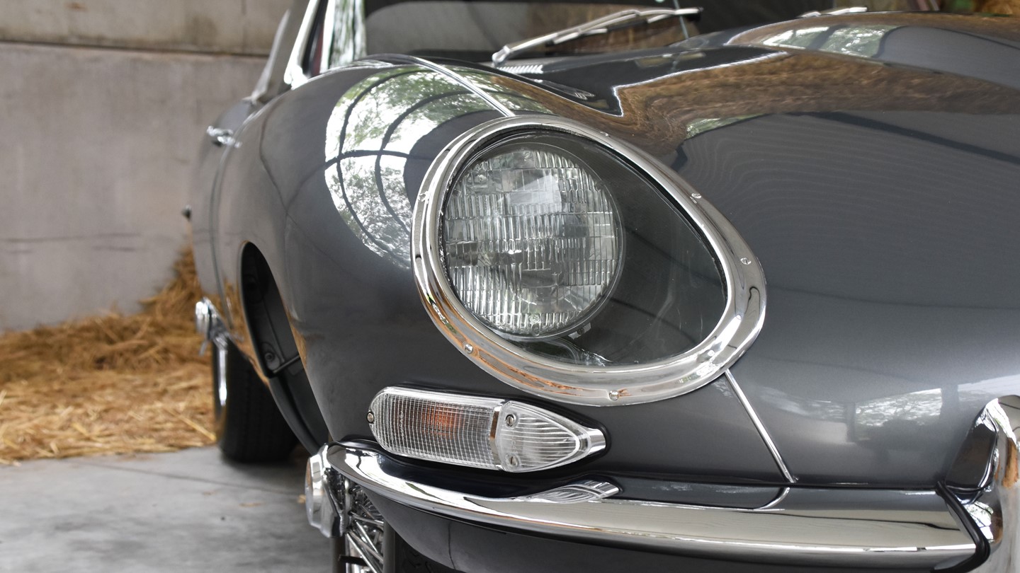 1961 Jaguar E-Type Series 1 Is A Timeless Piece Of Automotive Excellence