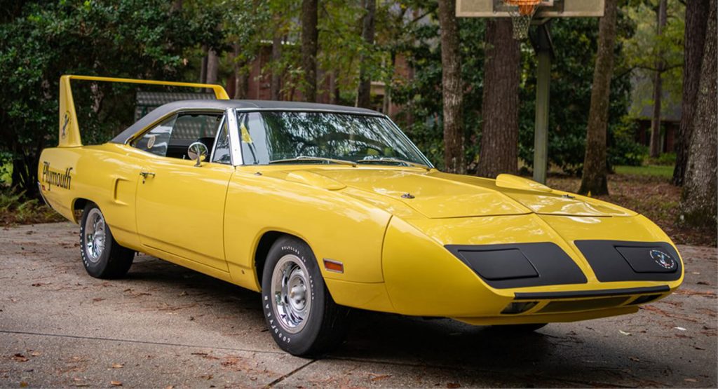  Fully Restored ’69 Plymouth Superbird Wants To Become Your Next Weekend Car