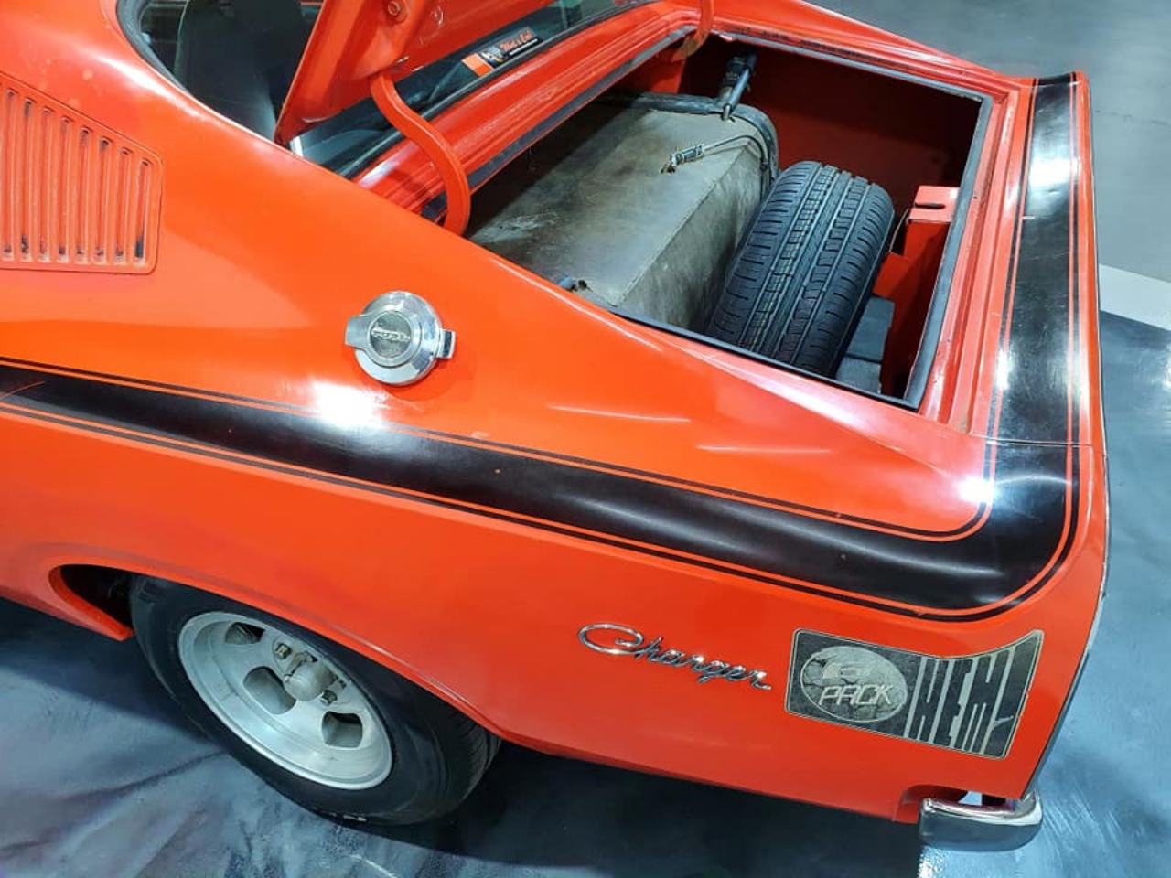 Super Rare, Unrestored 1972 Chrysler Valiant Charger R/T E49 ‘Big Tank’ Is An Aussie Muscle Car Icon