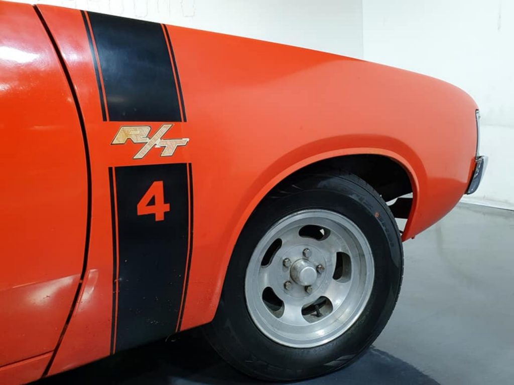 Super Rare, Unrestored 1972 Chrysler Valiant Charger R/T E49 'Big Tank' Is  An Aussie Muscle Car Icon