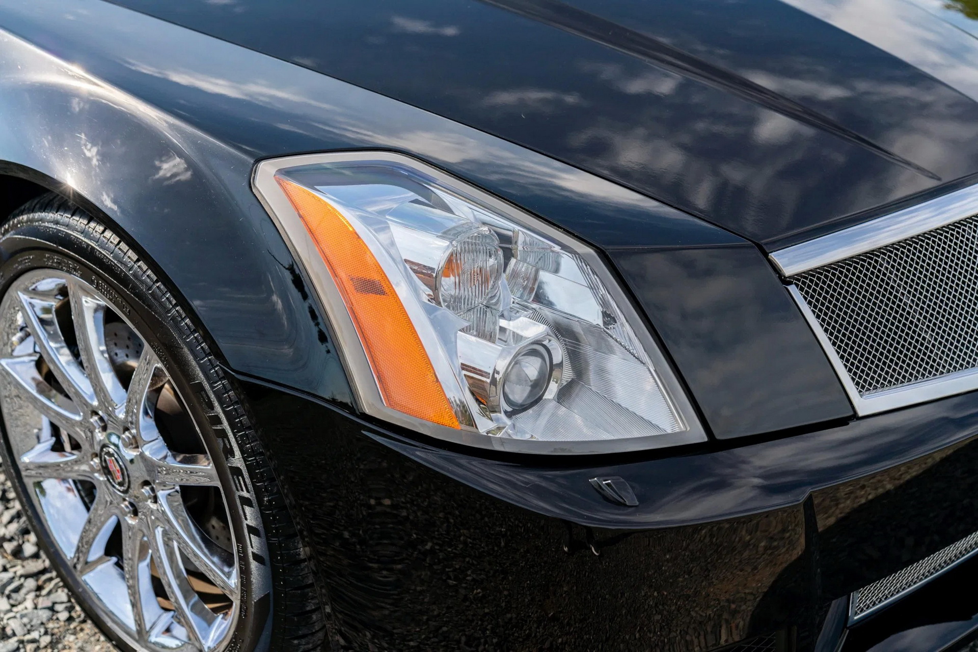 Get This 2.5k-Mile 2009 Cadillac XLR-V And Stand Out From The Crowd