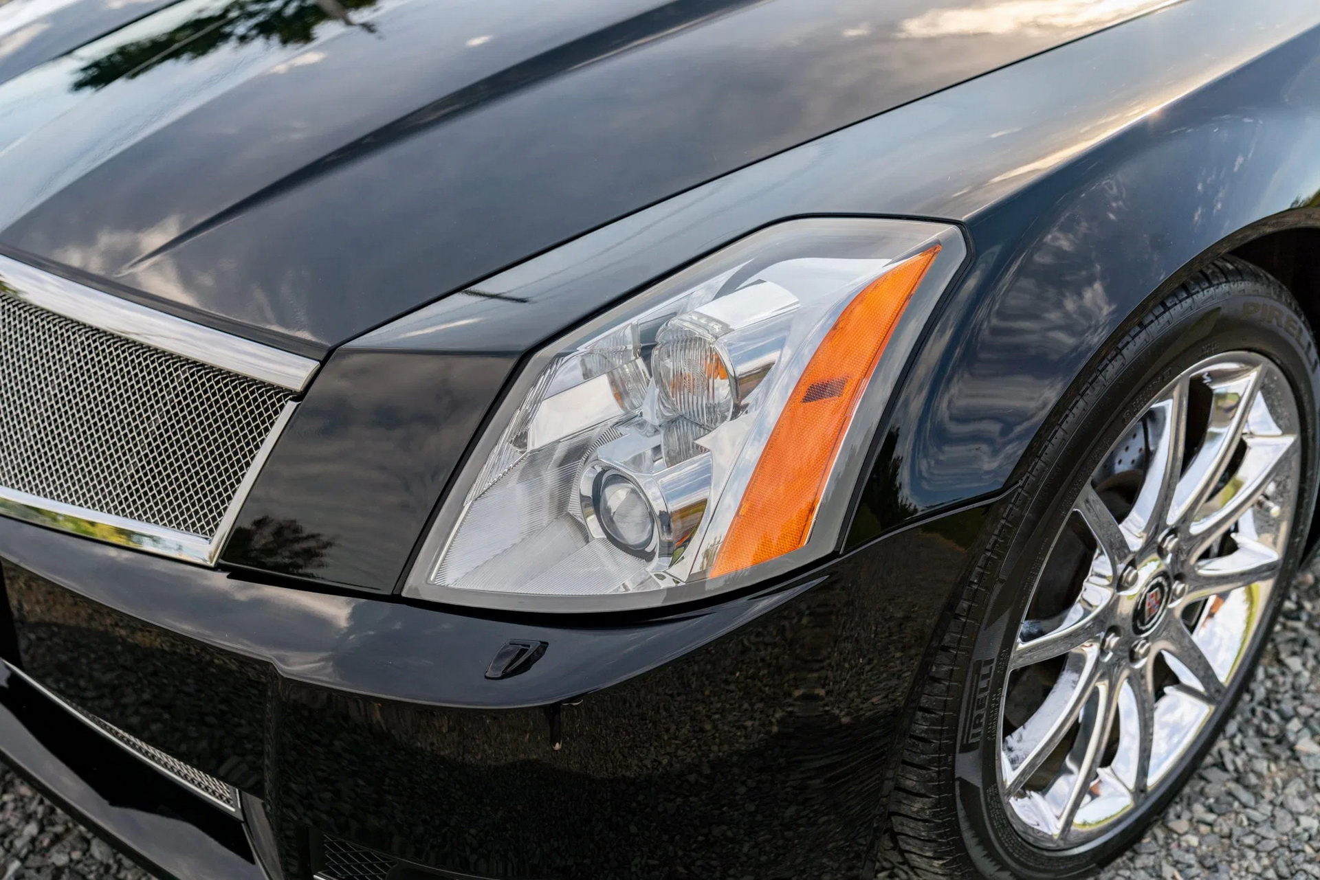 Get This 2.5k-Mile 2009 Cadillac XLR-V And Stand Out From The Crowd