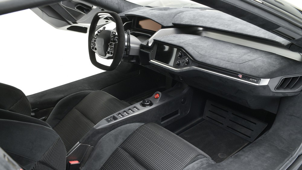 853-Mile 2018 Ford GT Sells For $1.21 Million, Or Nearly Three Times Its MSRP