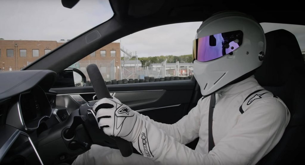  The Stig Drives The 2020 Audi RS6 Avant At The Top Gear Test Track