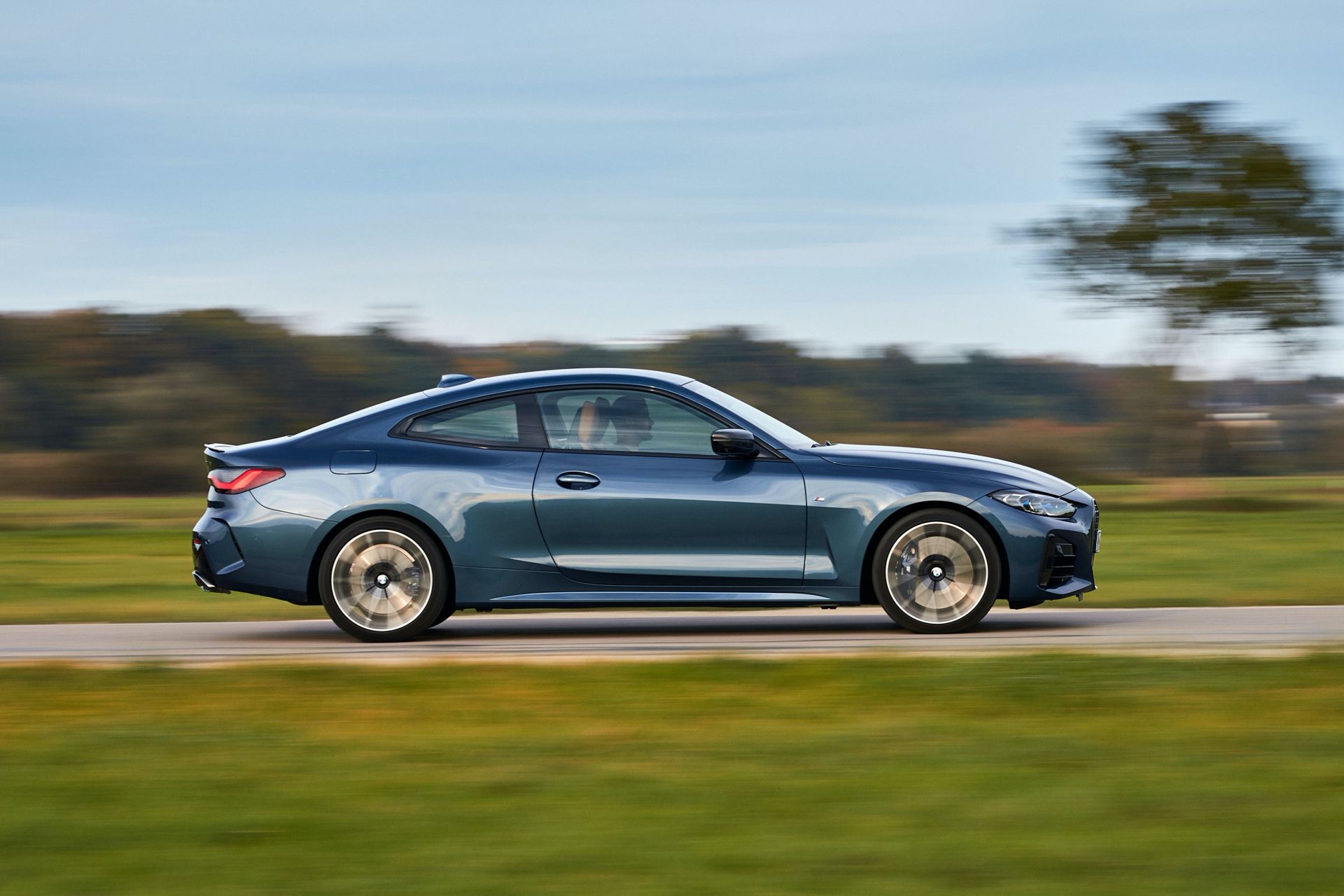 BMW Wants You To Get Used To The 2021 4-Series Coupe’s Snout, Drops Massive New Gallery