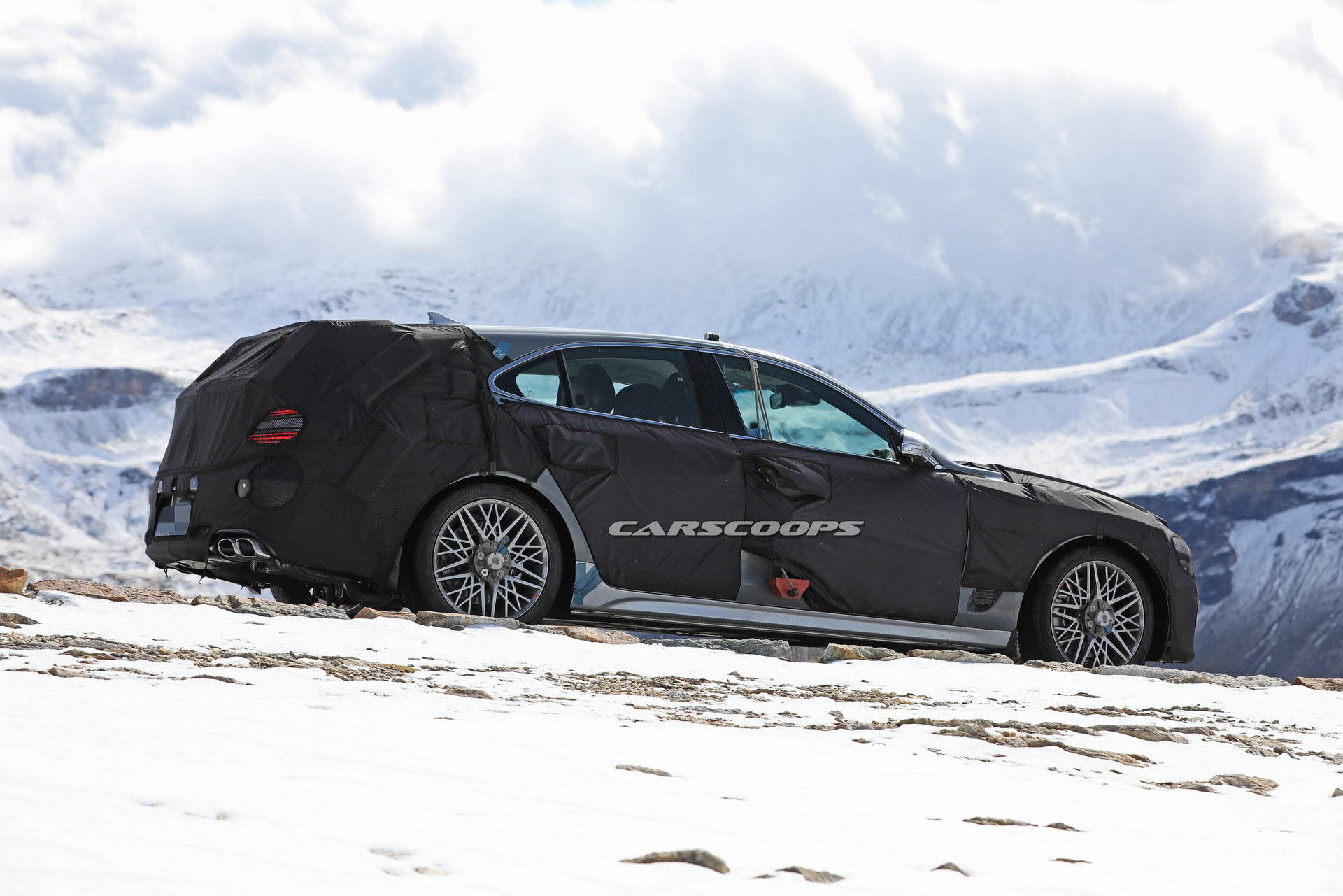 Winter Is Coming, So Is The New 2022 Genesis G70 Shooting Brake