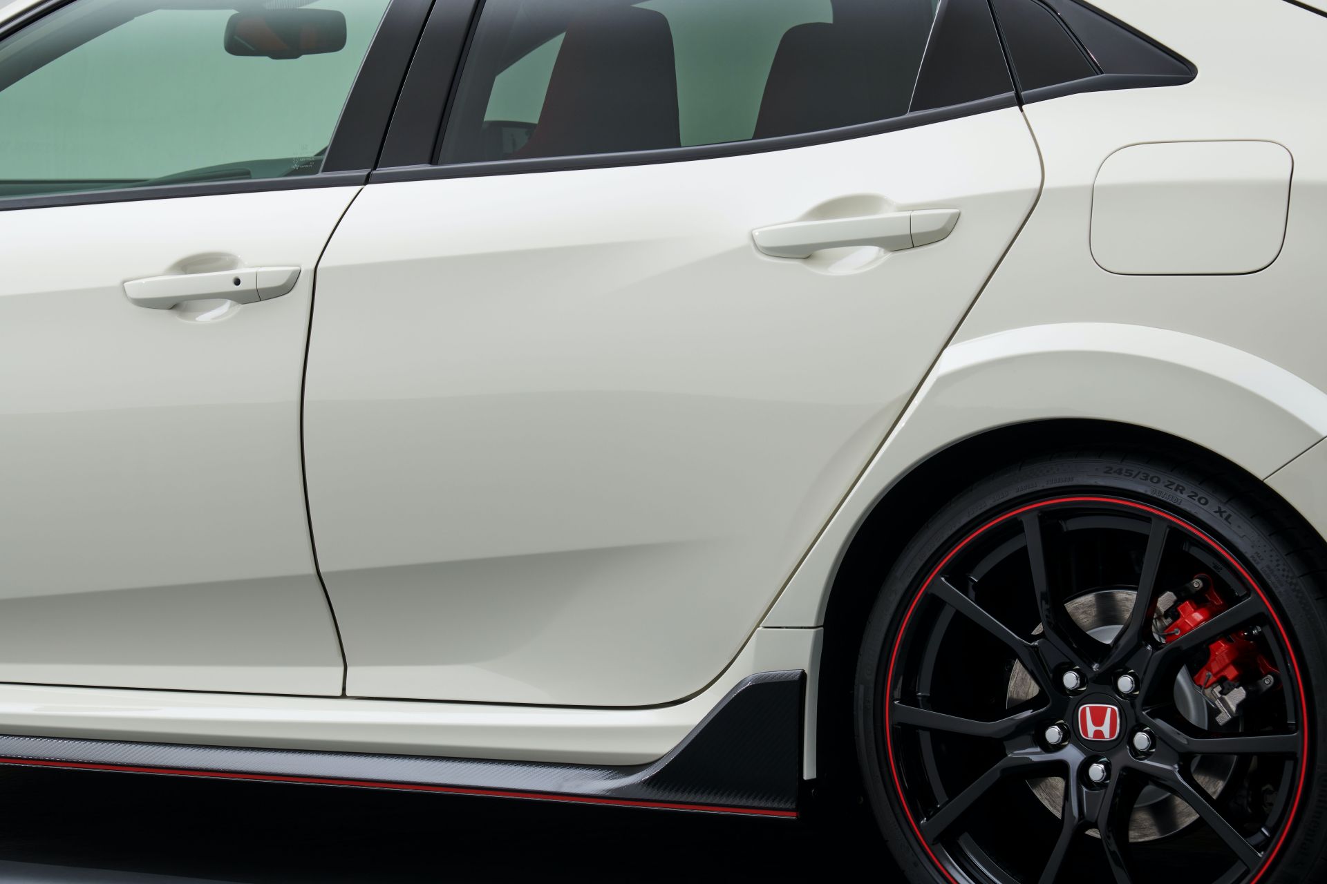 Honda Access Further Sharpens Up Japan’s 2021 Civic Type R