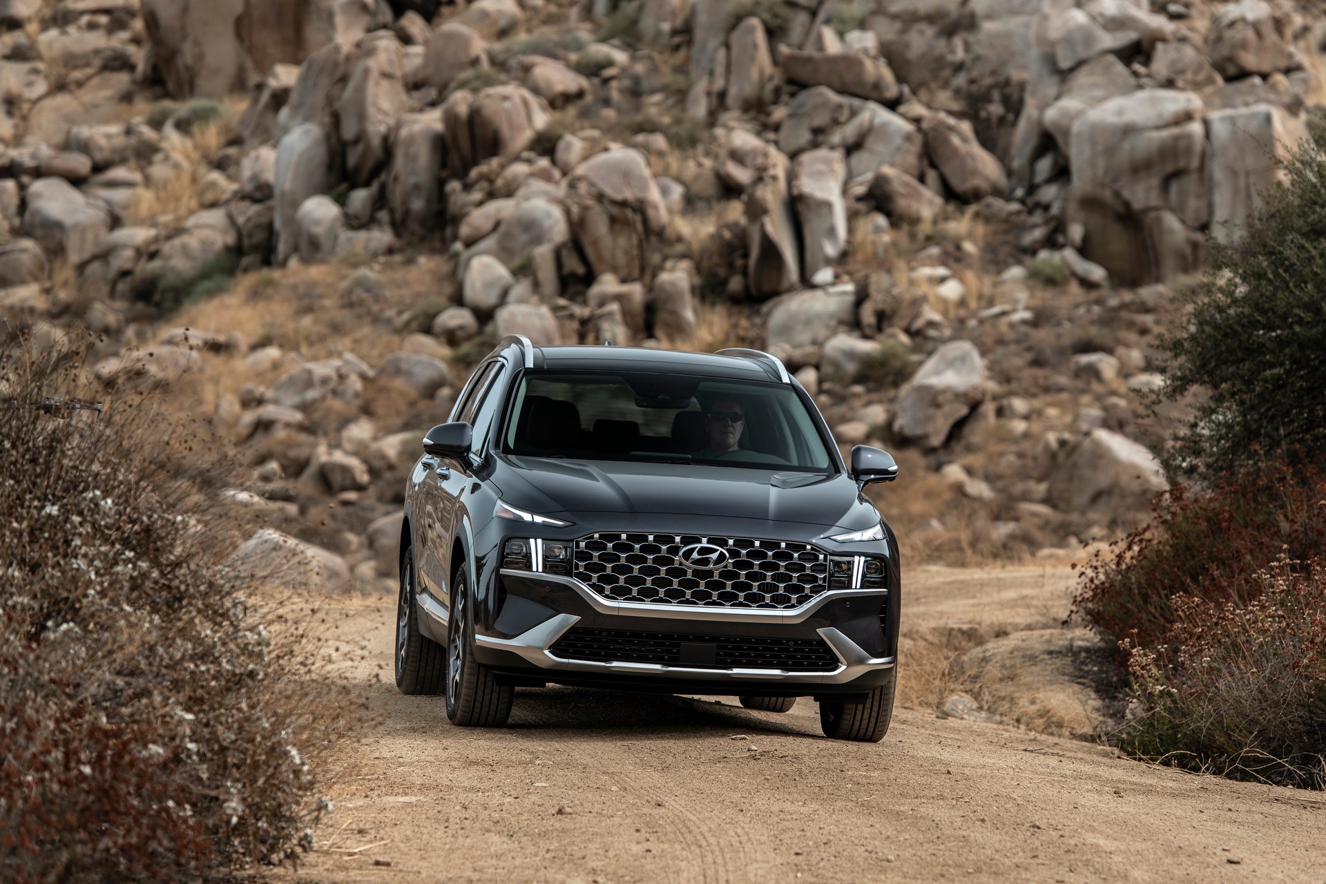 2021 Hyundai Santa Fe Gets Four New Engines In America, Including A Plug-In Hybrid