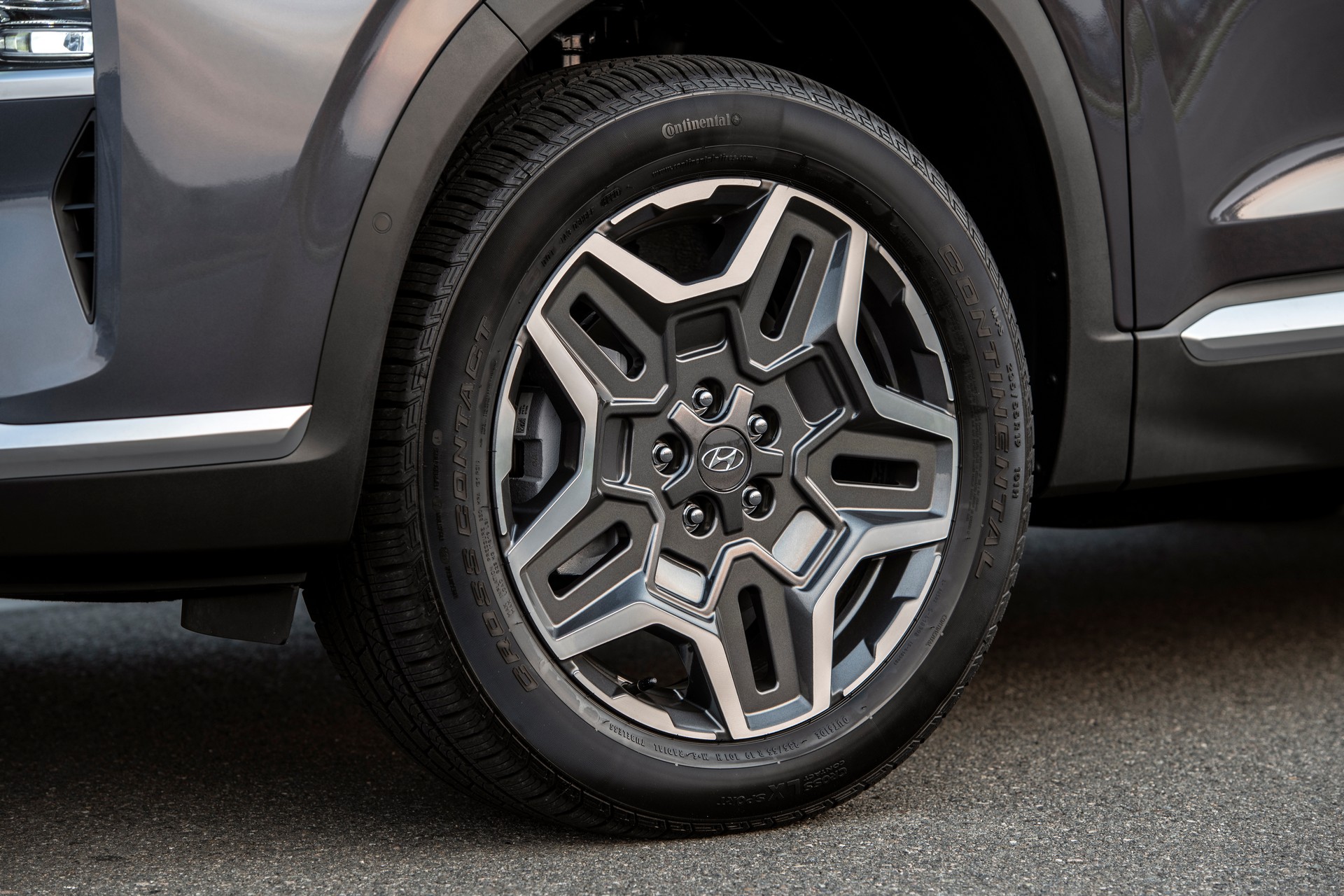 2021 Hyundai Santa Fe Gets Four New Engines In America, Including A Plug-In Hybrid