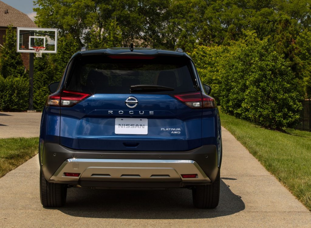 2021 Nissan Rogue Priced From $26,745 - Just $160 More Than Outgoing ...
