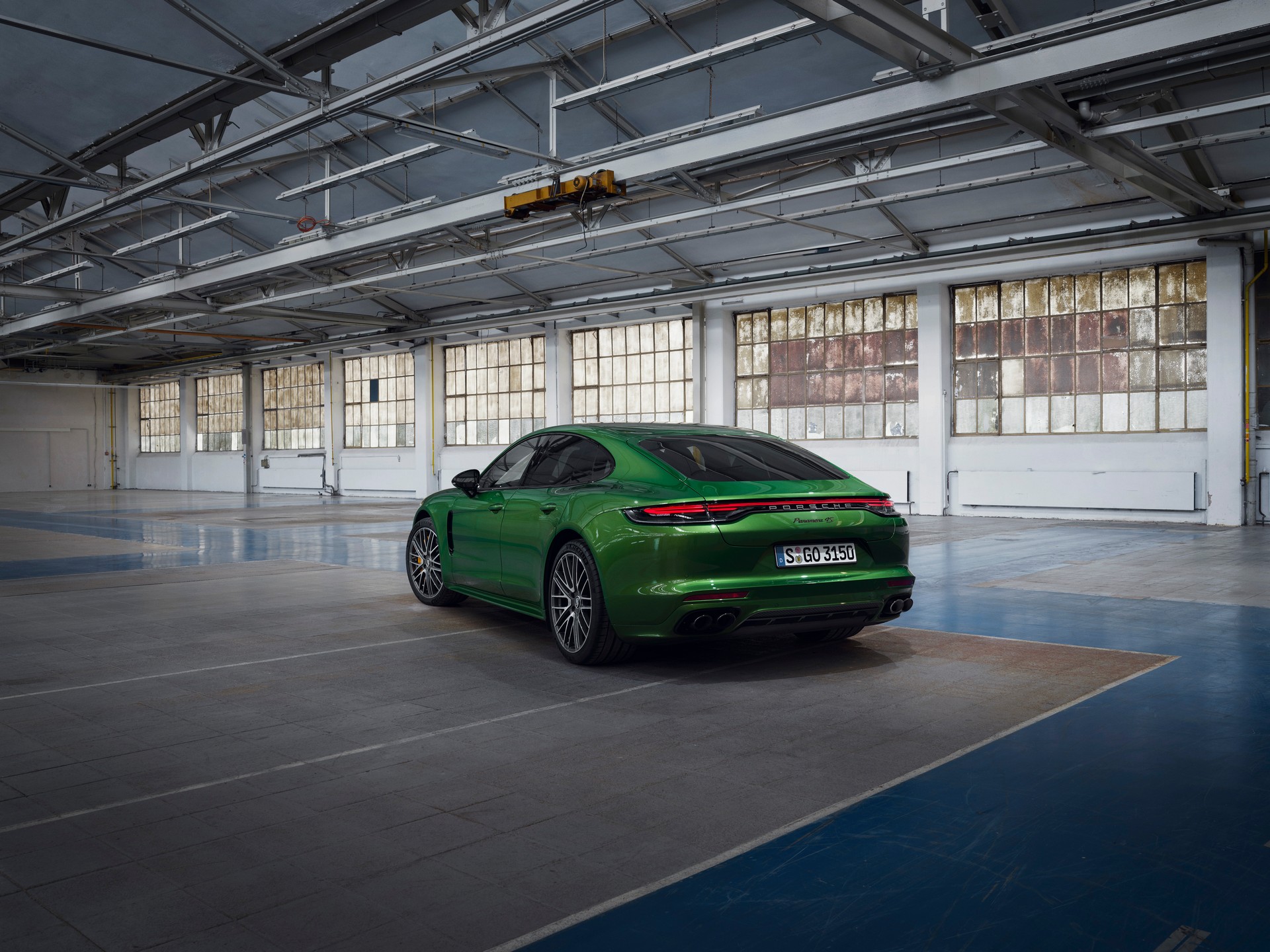 The 2021 Porsche Panamera Turbo S E-Hybrid Is A 689 HP Plug-In Hybrid