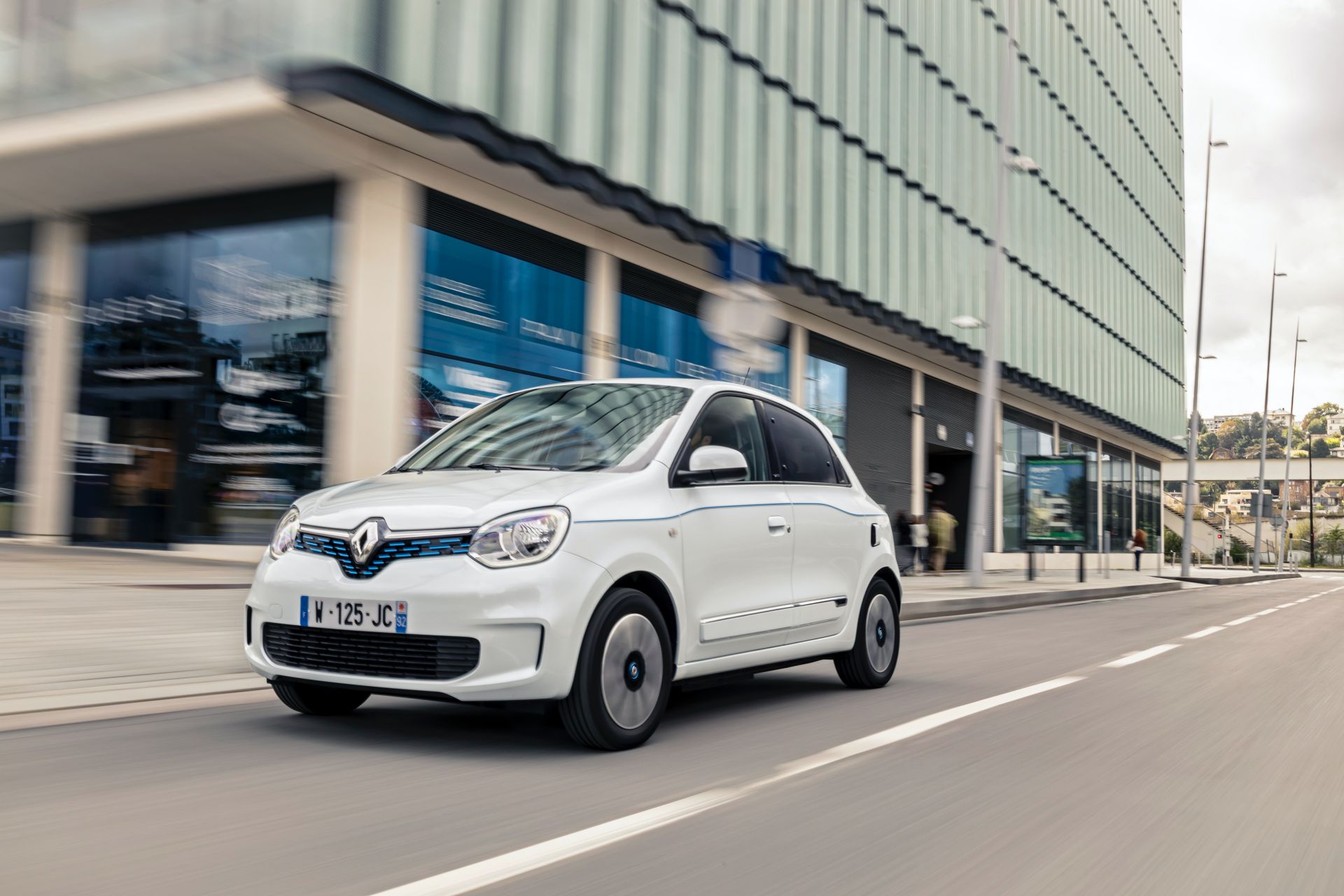 2021 Renault Twingo Electric Detailed, Offers Longer Range Than Initially Announced