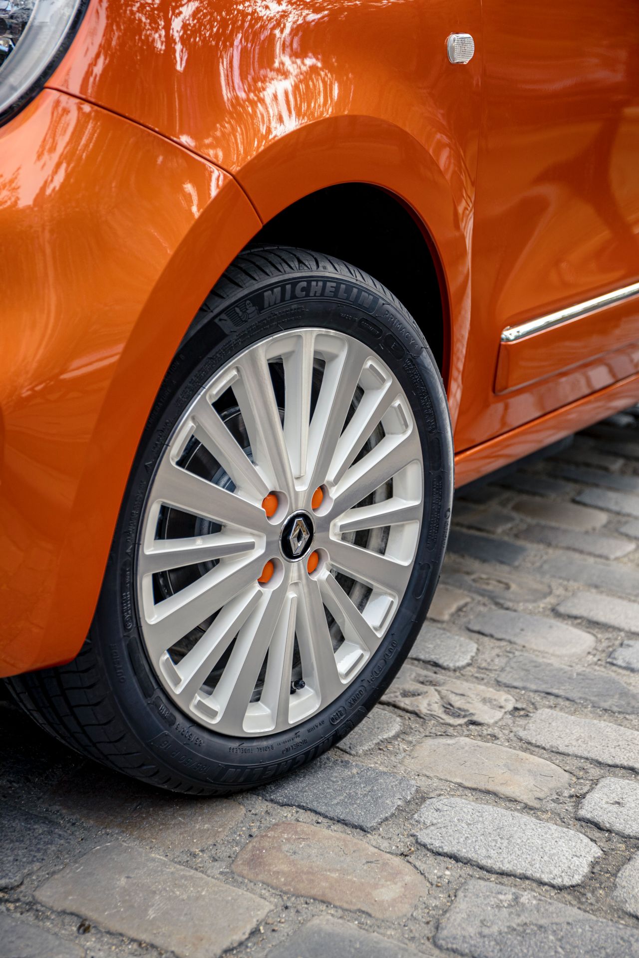 2021 Renault Twingo Electric Detailed, Offers Longer Range Than Initially Announced