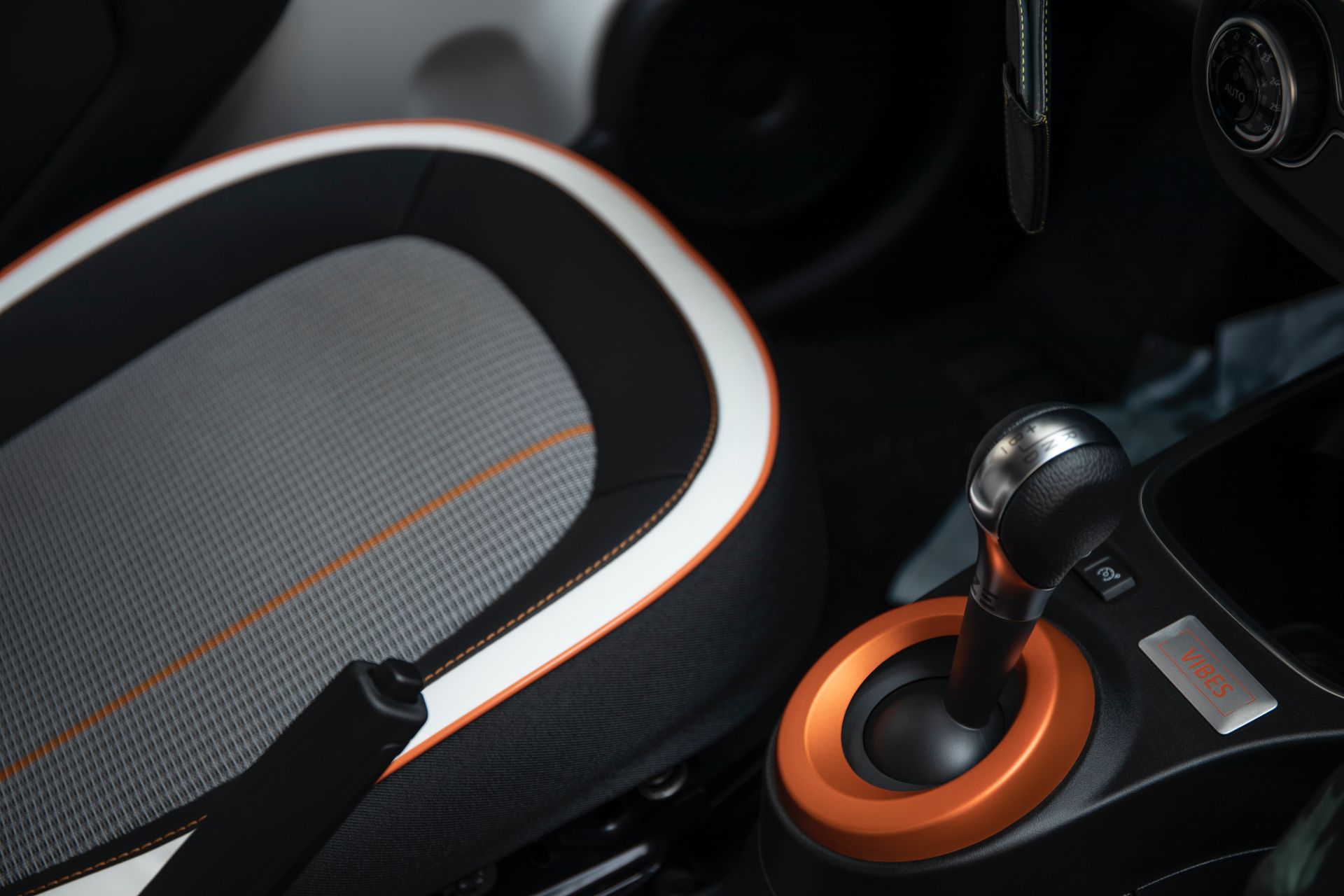 2021 Renault Twingo Electric Detailed, Offers Longer Range Than Initially Announced