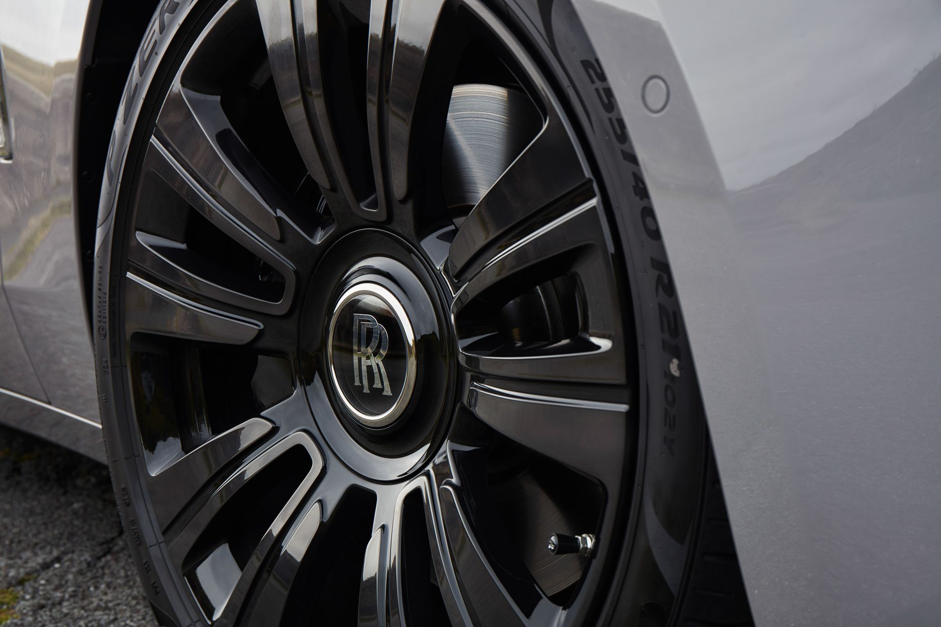 Opulent And All-New 2021 Rolls-Royce Ghost Reaches UK Showrooms, Deliveries Begin In December