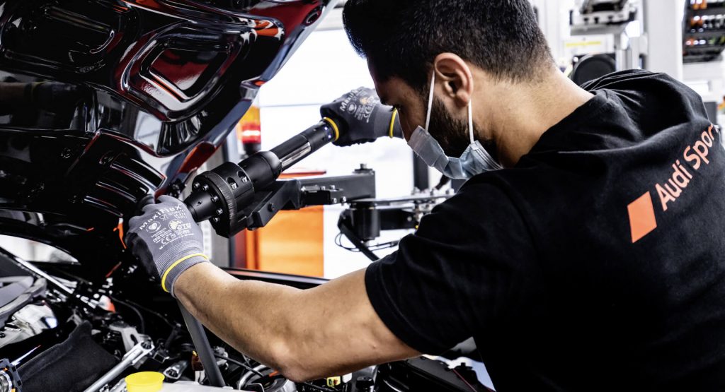  2021 Audi E-Tron GT RS To Get A Tri-Motor, 700 HP Set-Up?