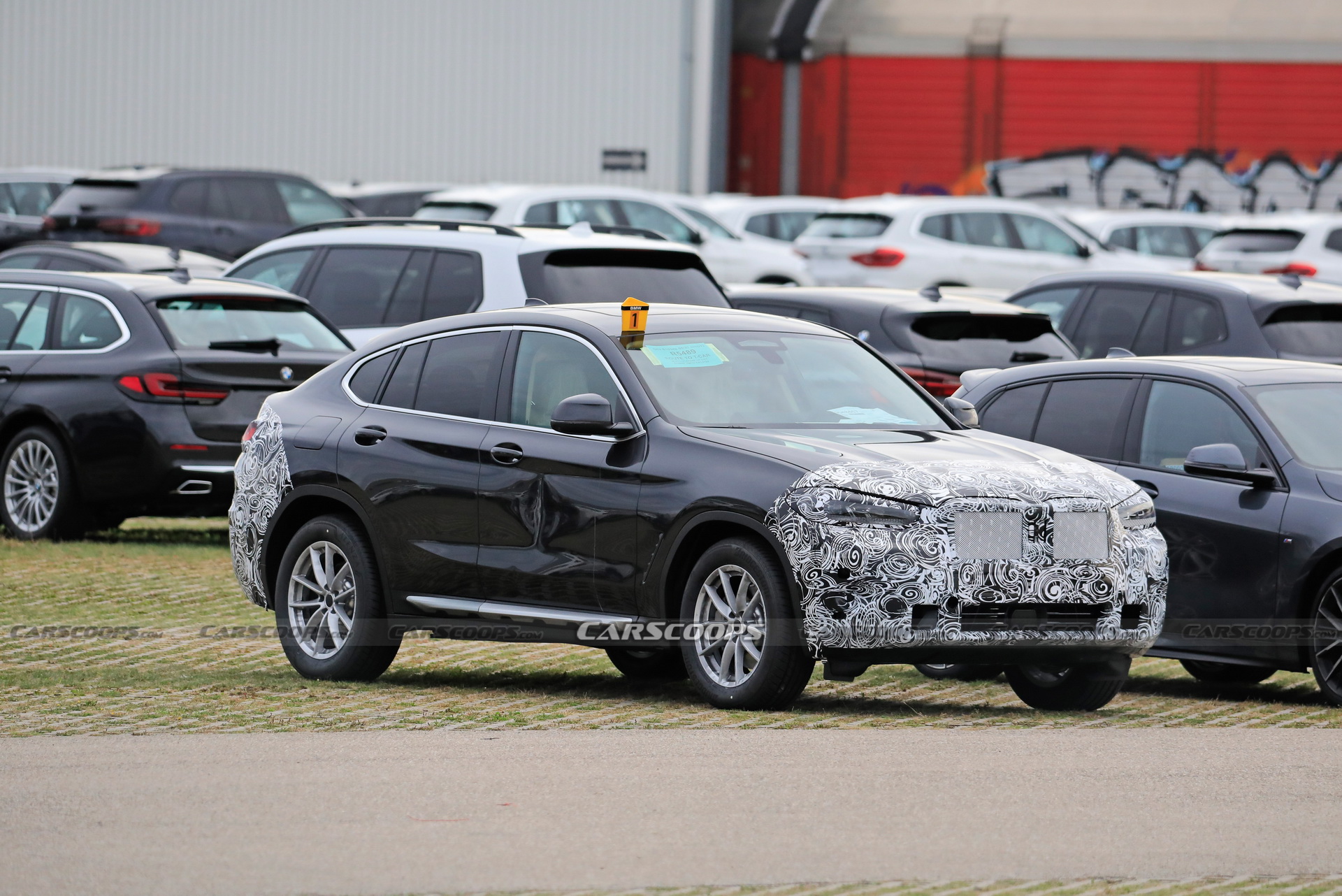 Looks Like The 2022 BMW X4 Facelift Will Stick To A Regular-Sized Twin Kidney Grille