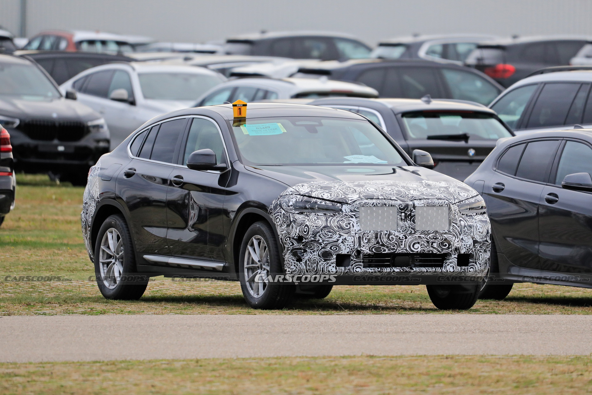 Looks Like The 2022 BMW X4 Facelift Will Stick To A Regular-Sized Twin Kidney Grille