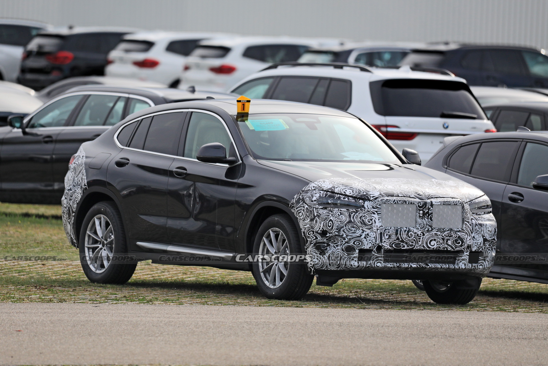 Looks Like The 2022 BMW X4 Facelift Will Stick To A Regular-Sized Twin Kidney Grille