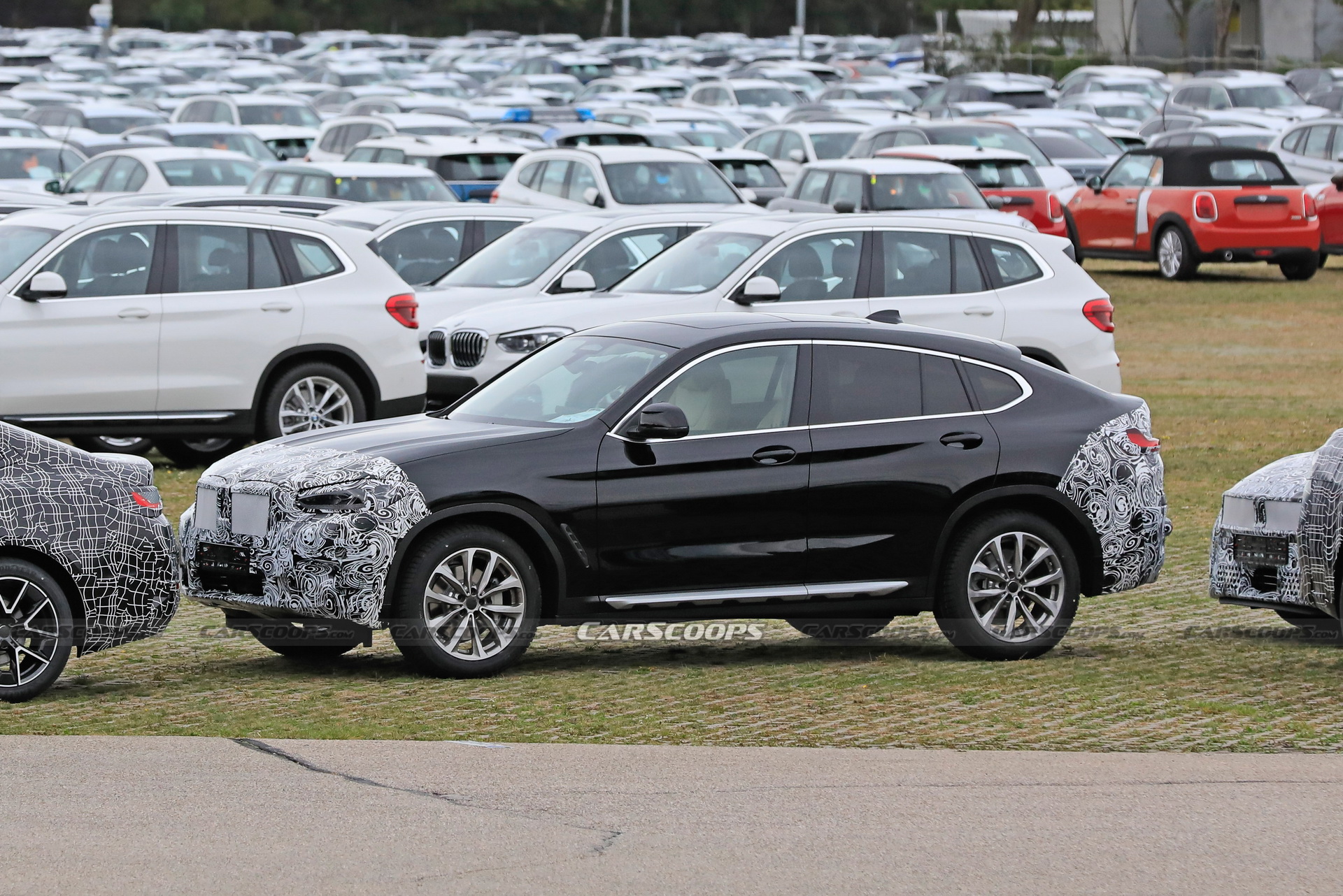 Looks Like The 2022 BMW X4 Facelift Will Stick To A Regular-Sized Twin Kidney Grille