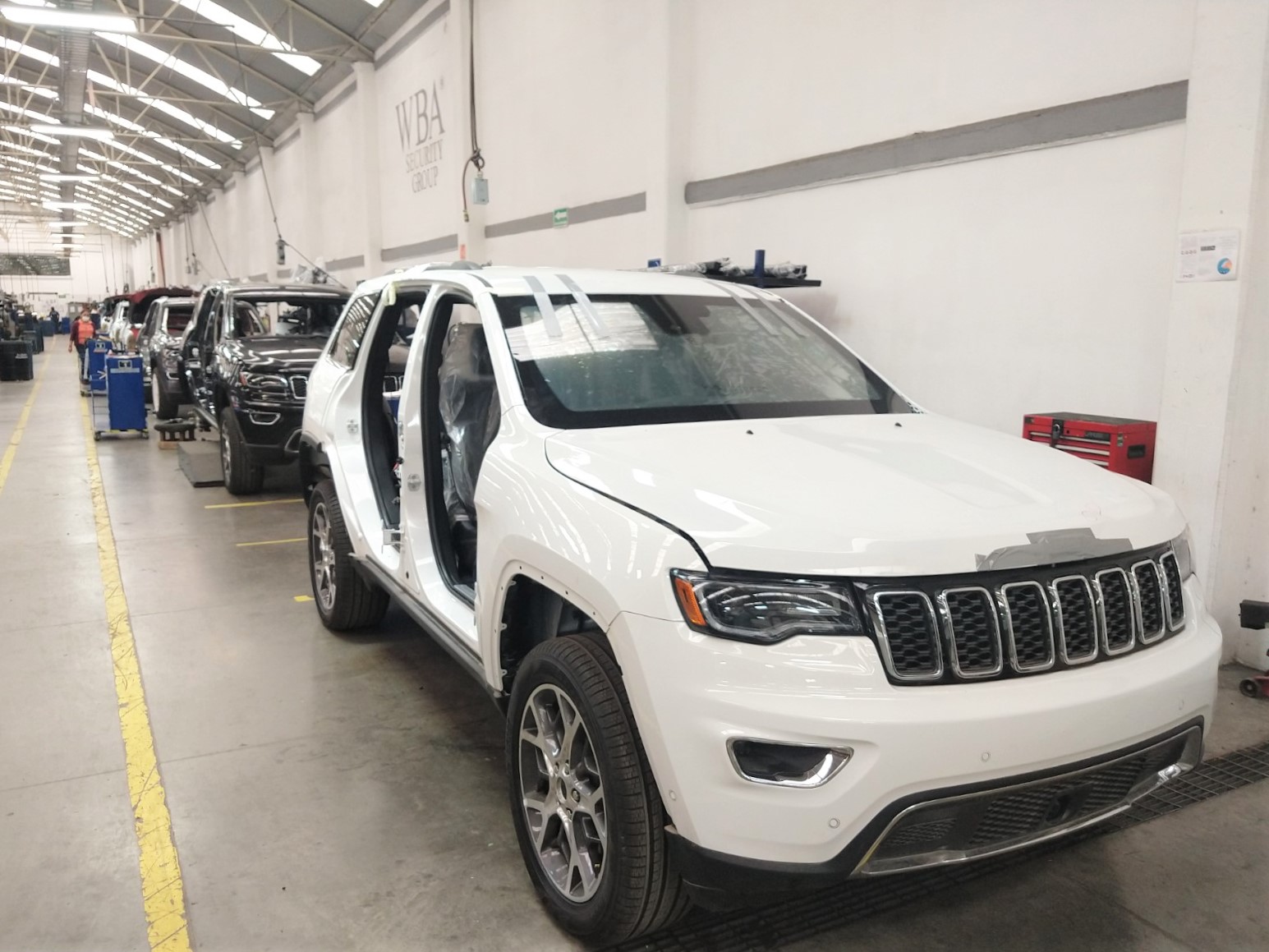 Mexico’s 2020 Jeep Grand Cherokee Armored Can Help You Survive The Bad Guys