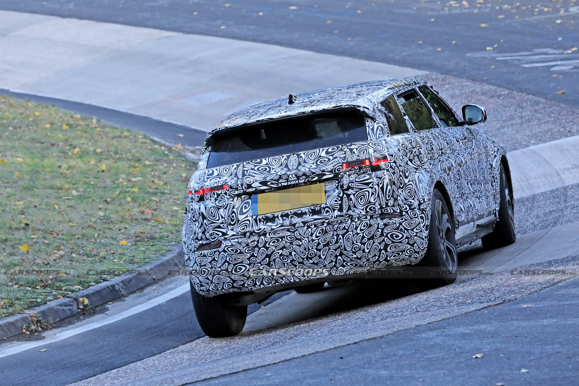 Stretched 2021 Range Rover Evoque Long-Wheelbase Is Coming, But Will We See It In Europe And America?