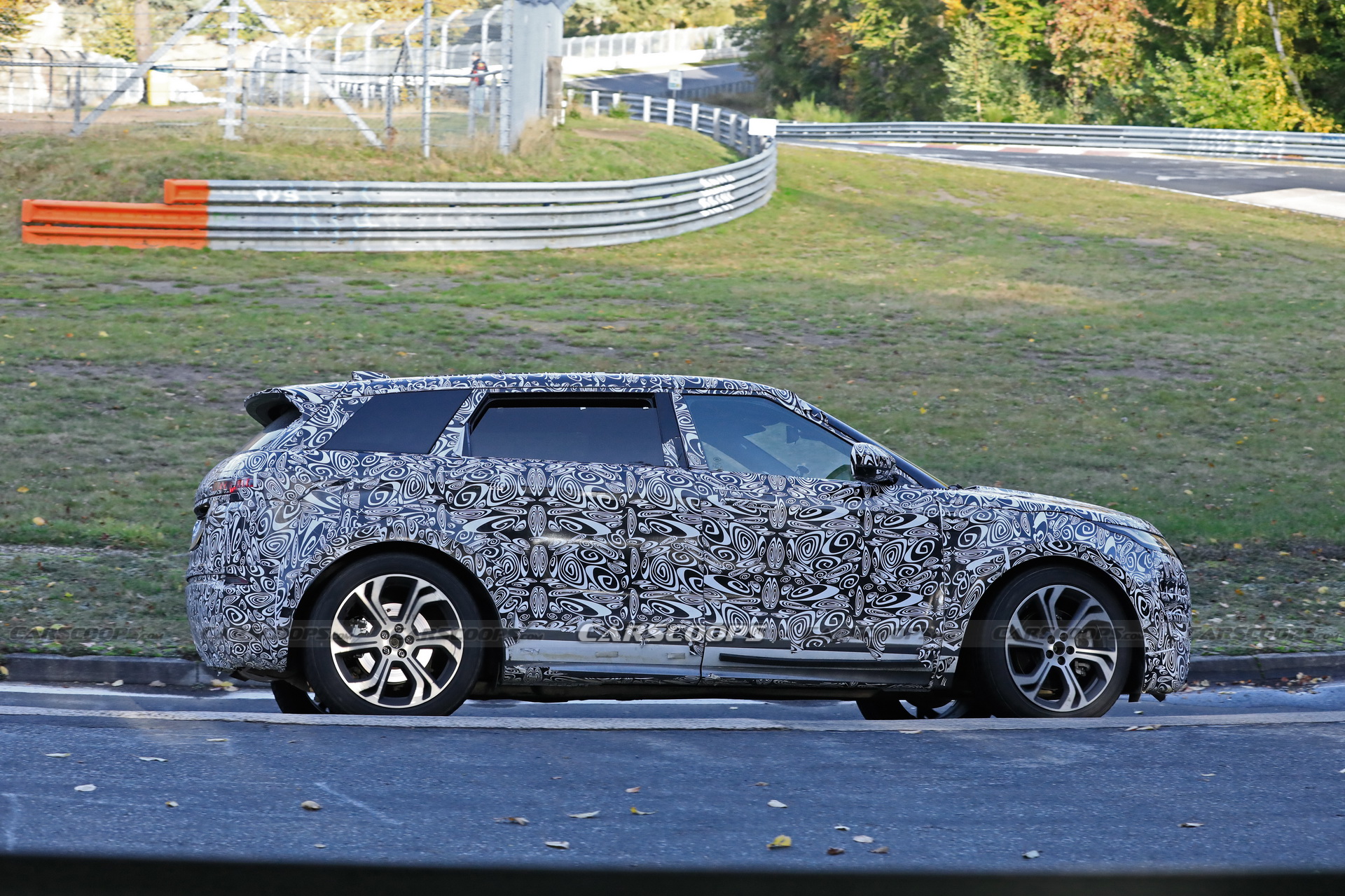 Stretched 2021 Range Rover Evoque Long-Wheelbase Is Coming, But Will We See It In Europe And America?