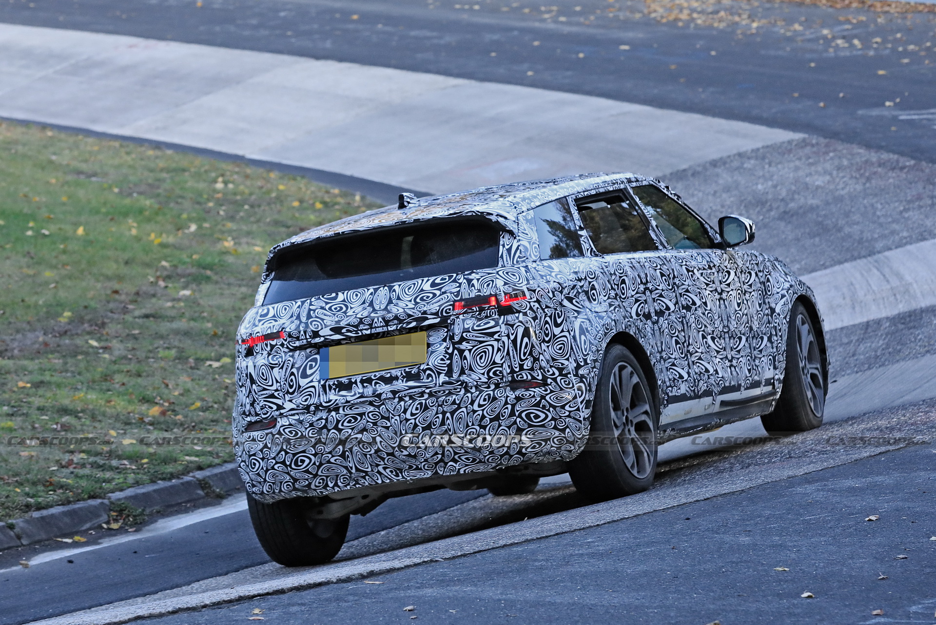 Stretched 2021 Range Rover Evoque Long-Wheelbase Is Coming, But Will We See It In Europe And America?