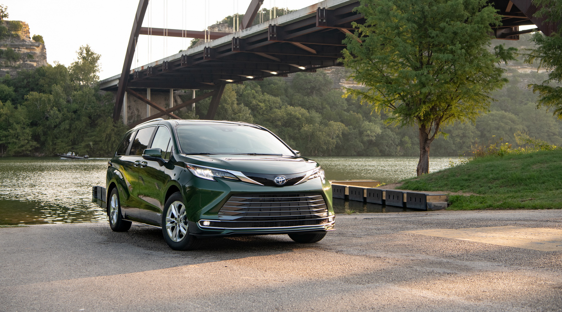 2021 Toyota Sienna Hybrid Launching Next Month From $34,460