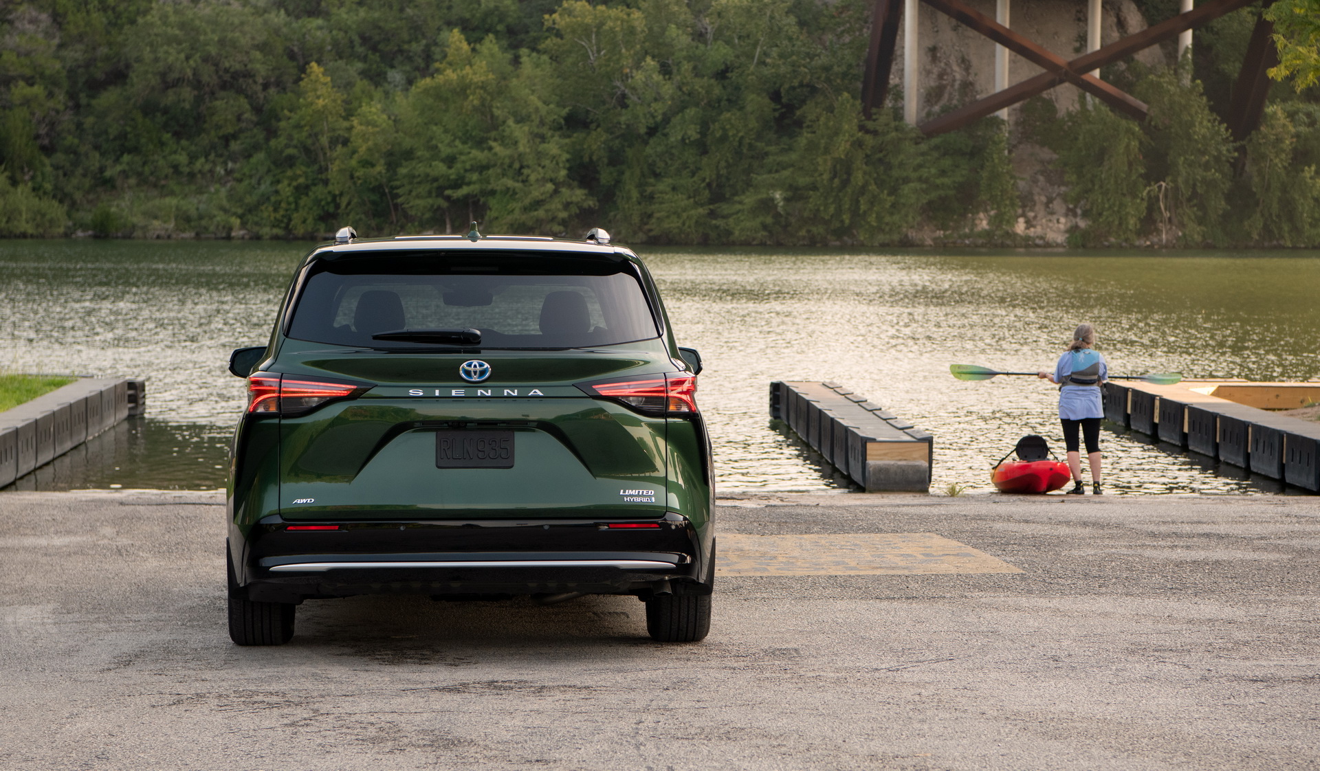 2021 Toyota Sienna Hybrid Launching Next Month From $34,460