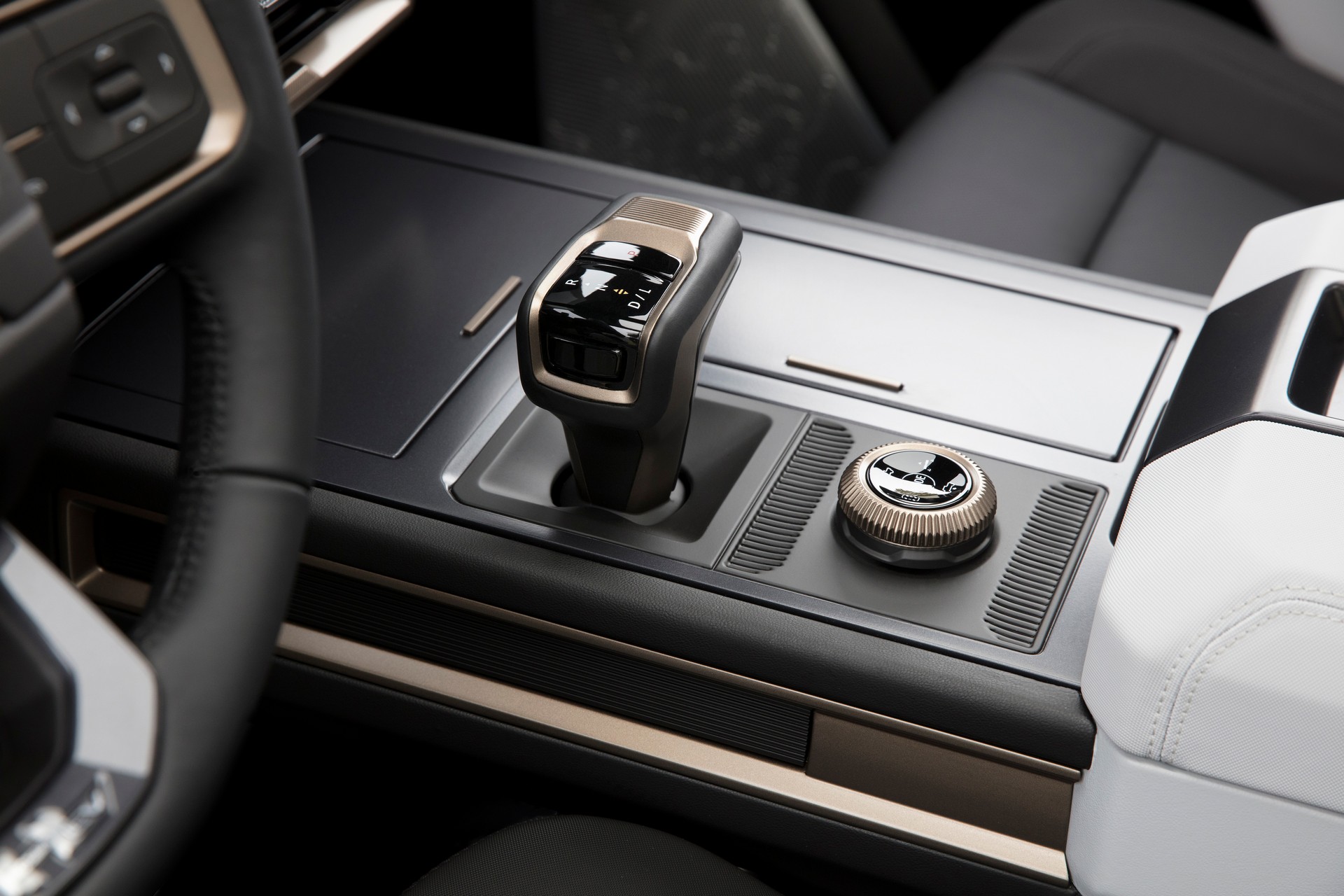 The 2022 GMC Hummer EV Boasts Lockers And Up To 15.9 Inches Of Ground Clearance