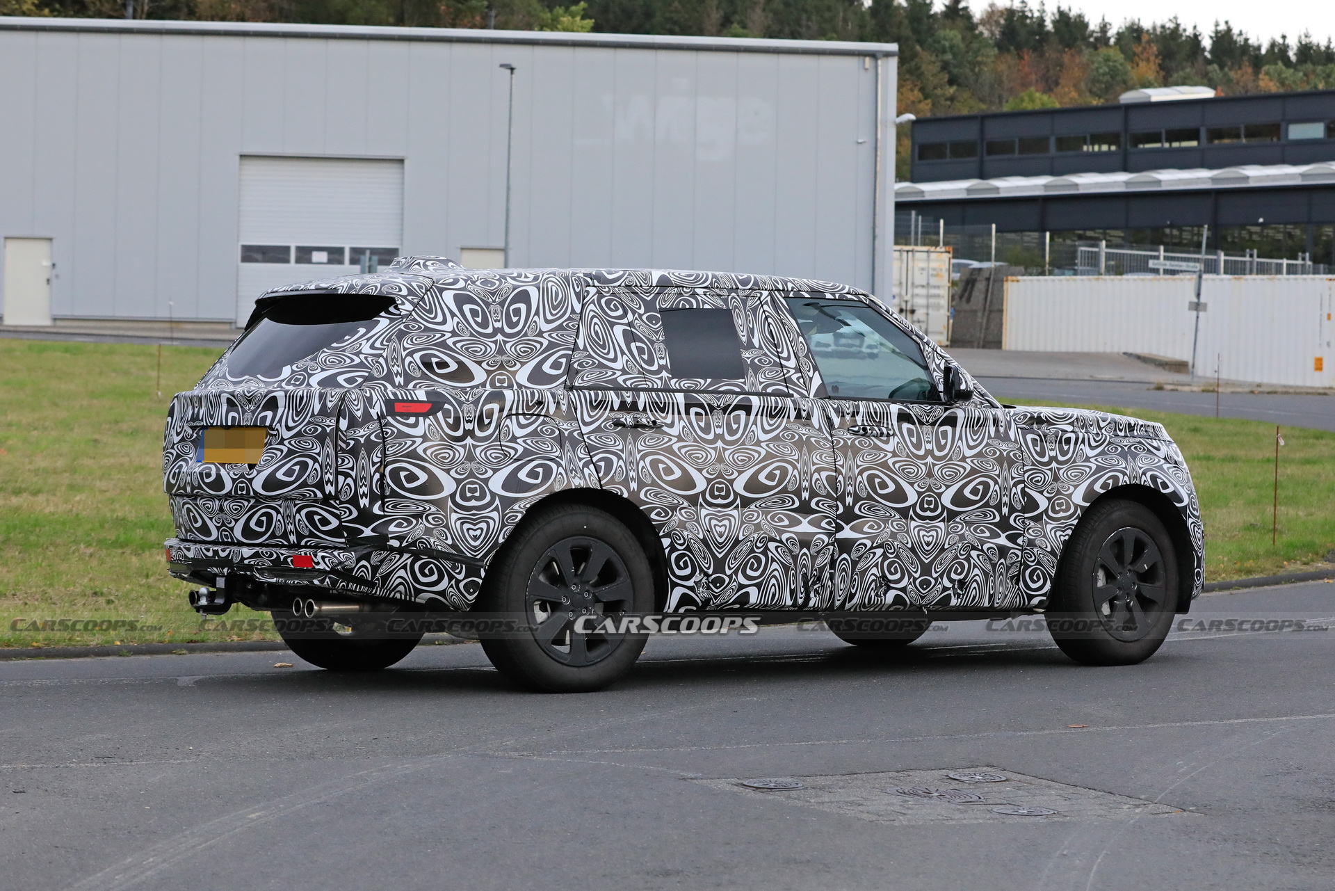 Land Rover Brings A Range Rover LWB Prototype To The ‘Ring