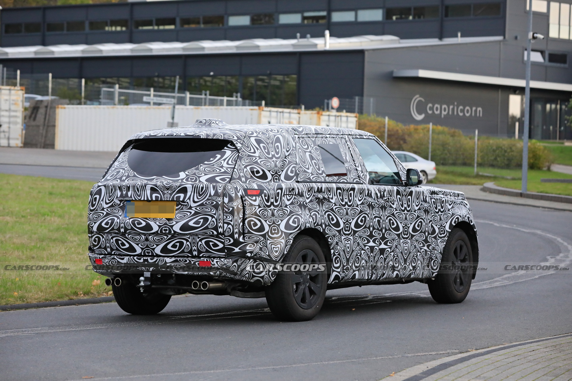Land Rover Brings A Range Rover LWB Prototype To The ‘Ring