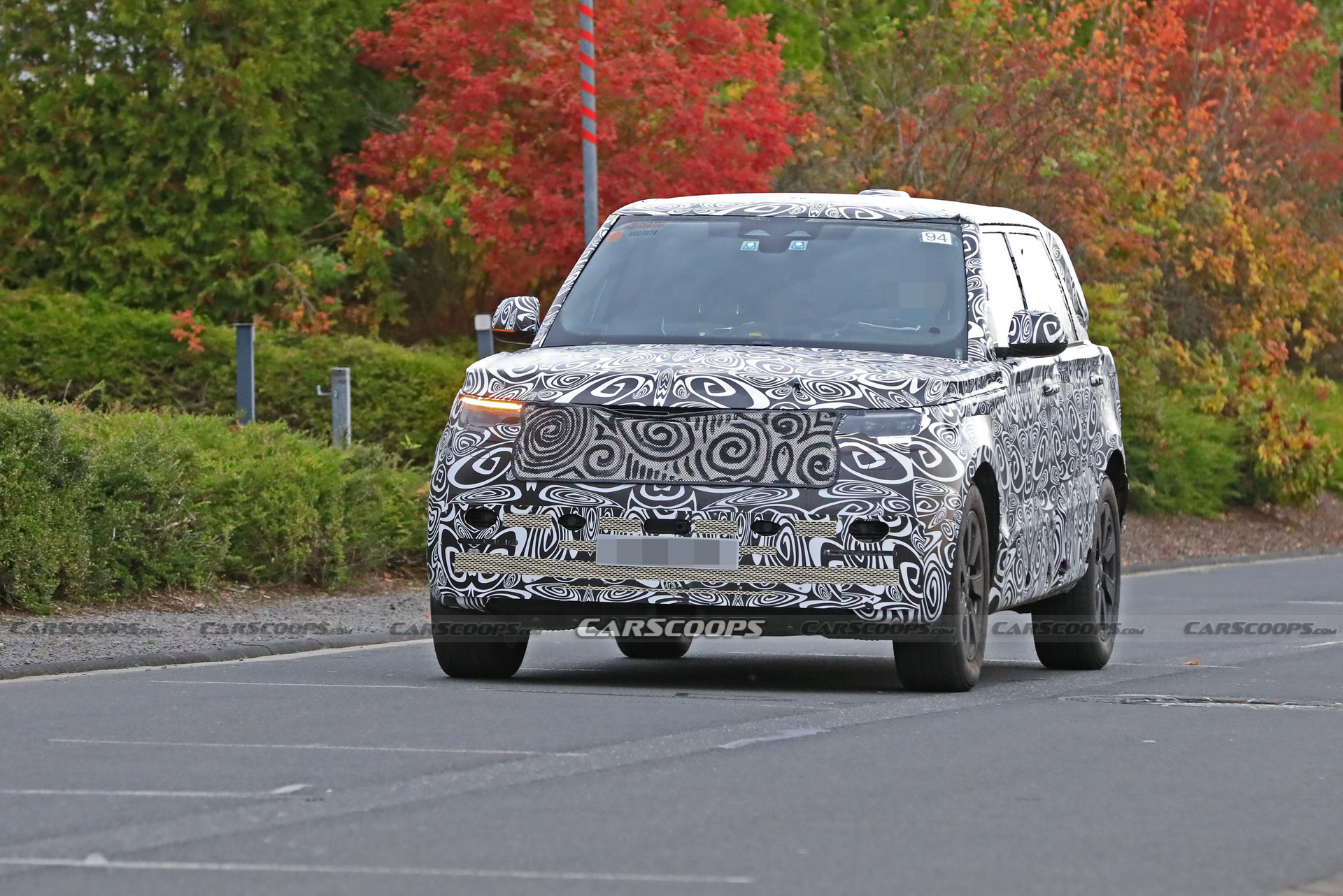 Land Rover Brings A Range Rover LWB Prototype To The ‘Ring