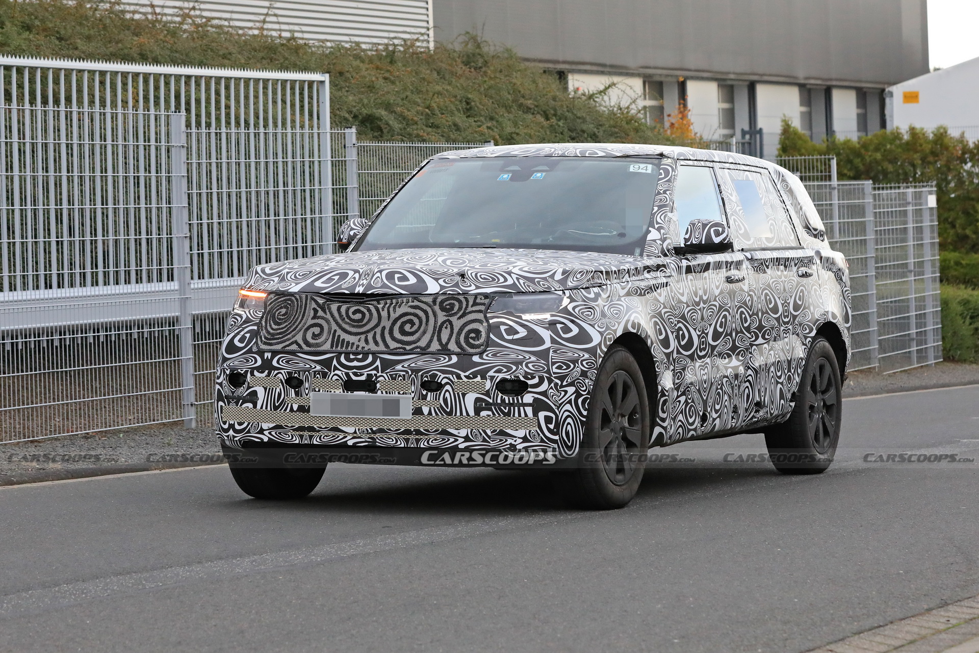 Land Rover Brings A Range Rover LWB Prototype To The ‘Ring