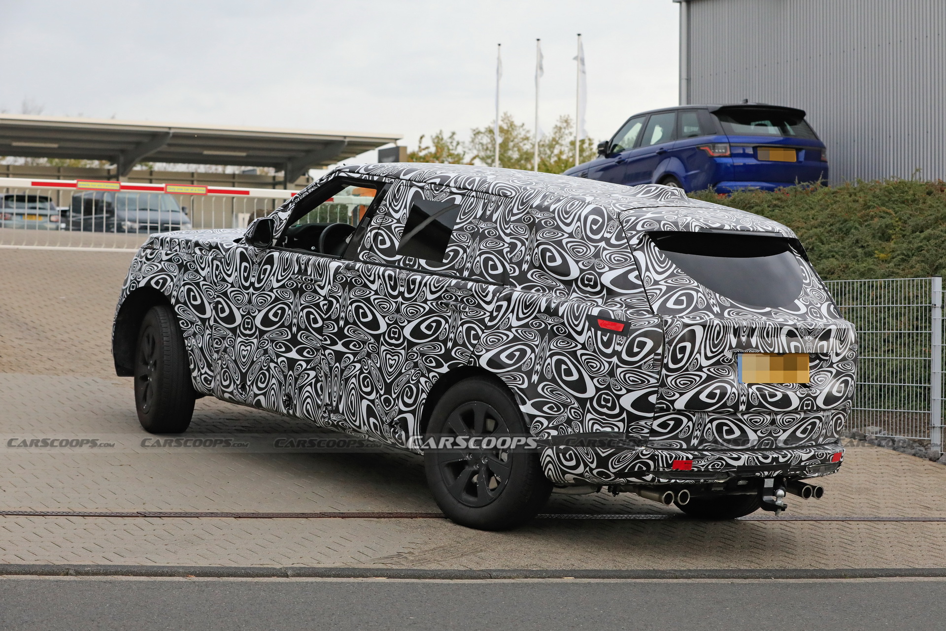 Land Rover Brings A Range Rover LWB Prototype To The ‘Ring