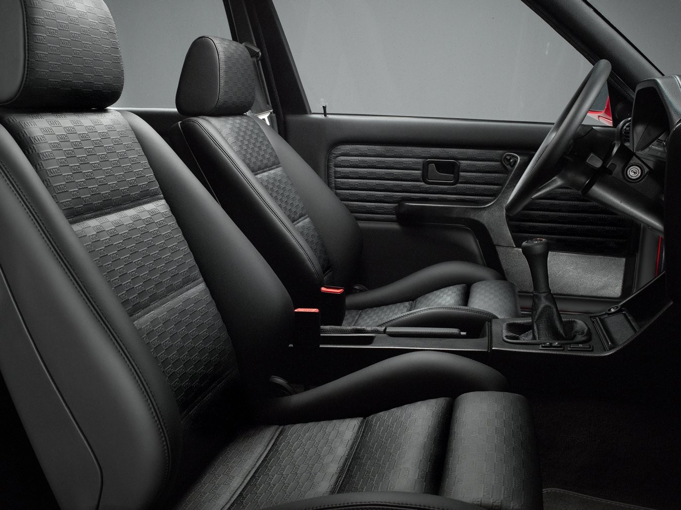 BMW Presents The E30 M3 Ronnie Fieg Edition And M4 Kith Concept