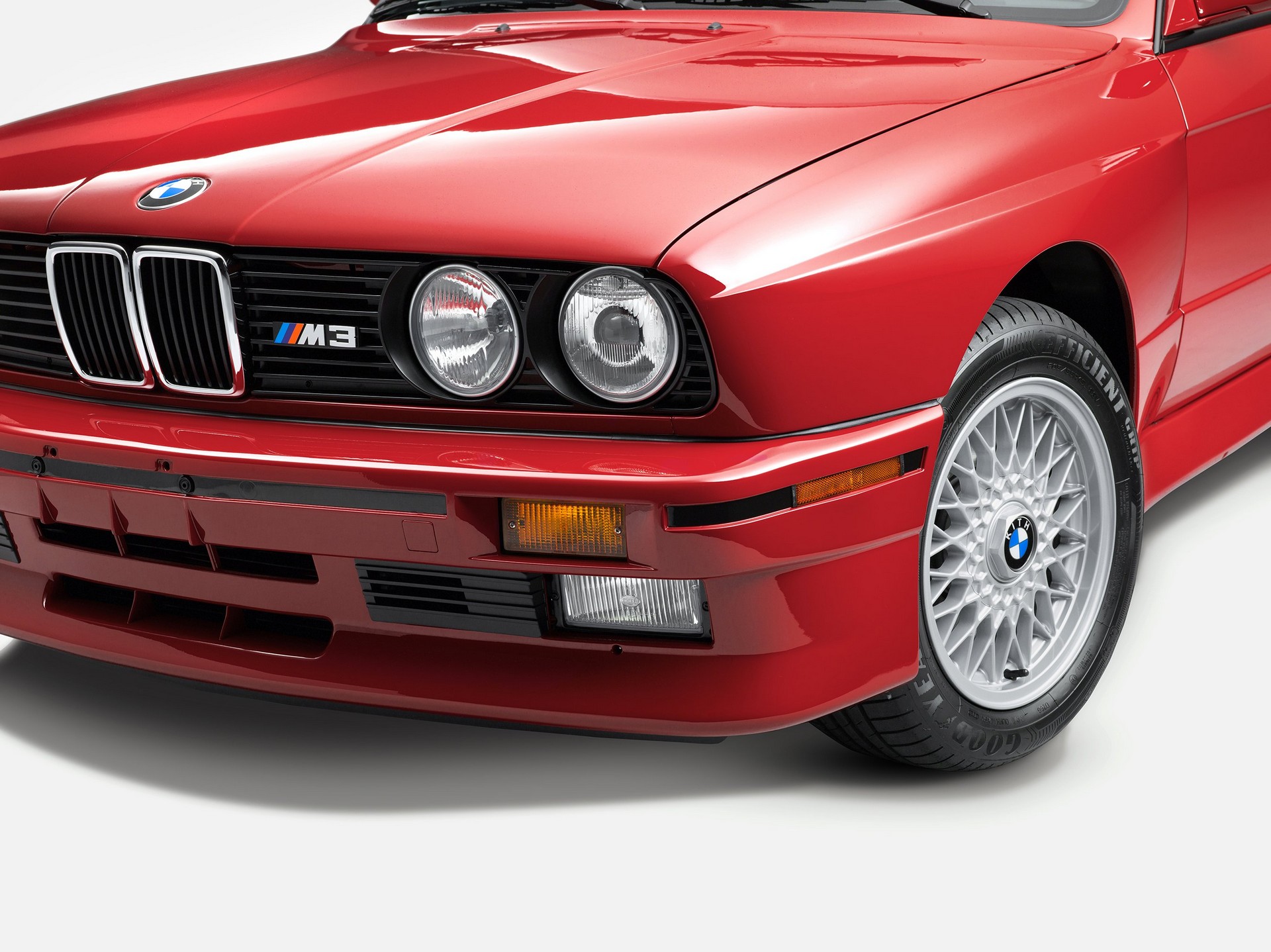 BMW Presents The E30 M3 Ronnie Fieg Edition And M4 Kith Concept