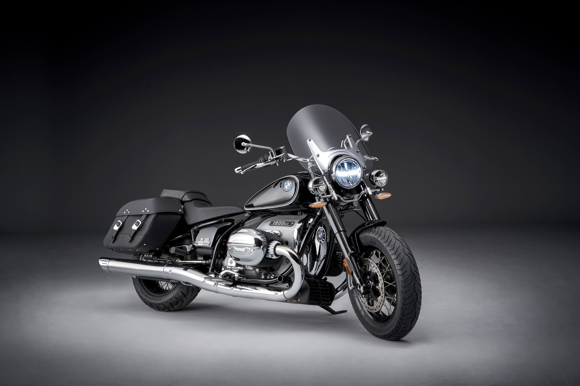 BMW Motorrad Introduces New R 18 Classic And Updated R nineT Lineup