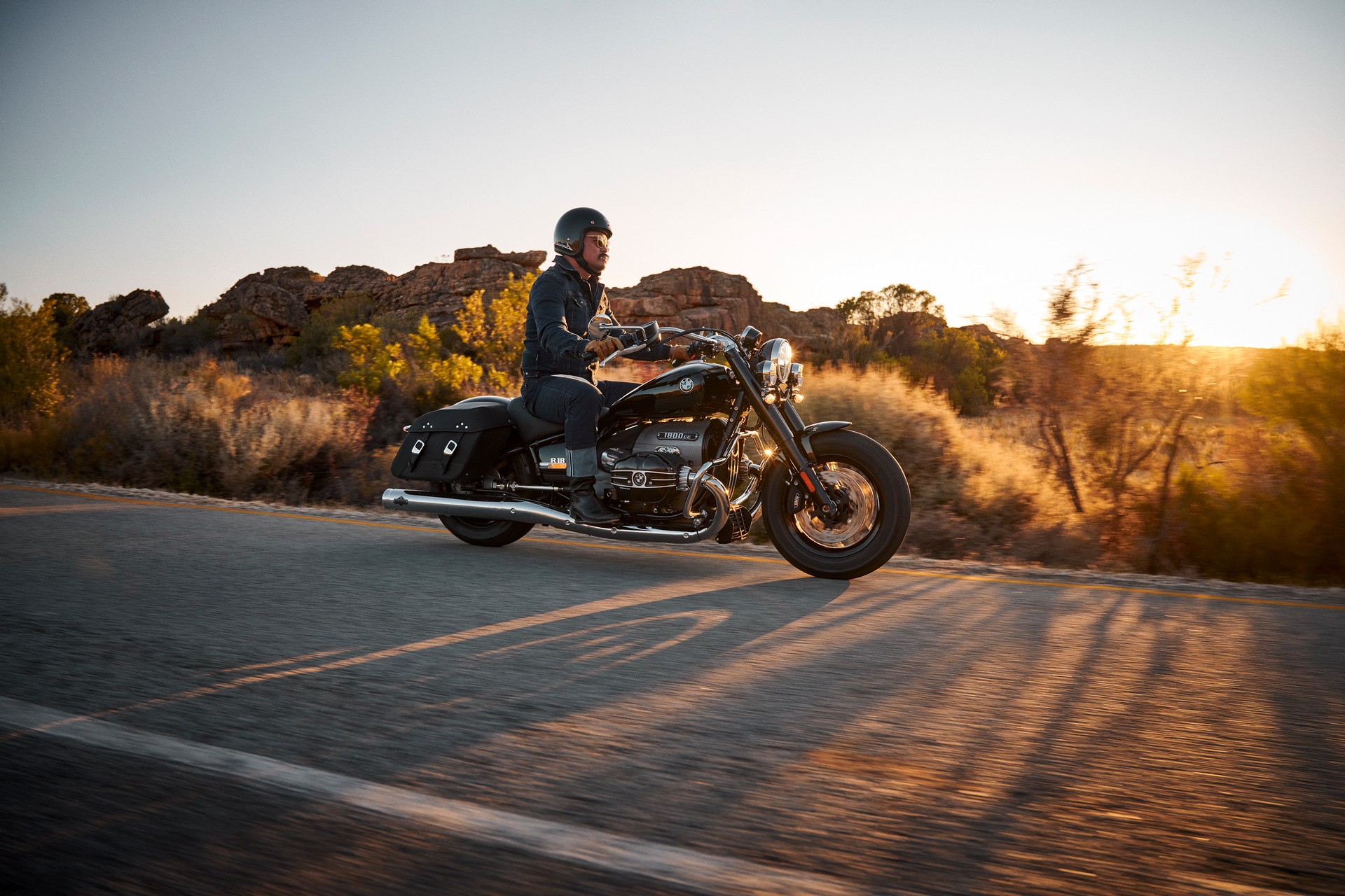 BMW Motorrad Introduces New R 18 Classic And Updated R nineT Lineup